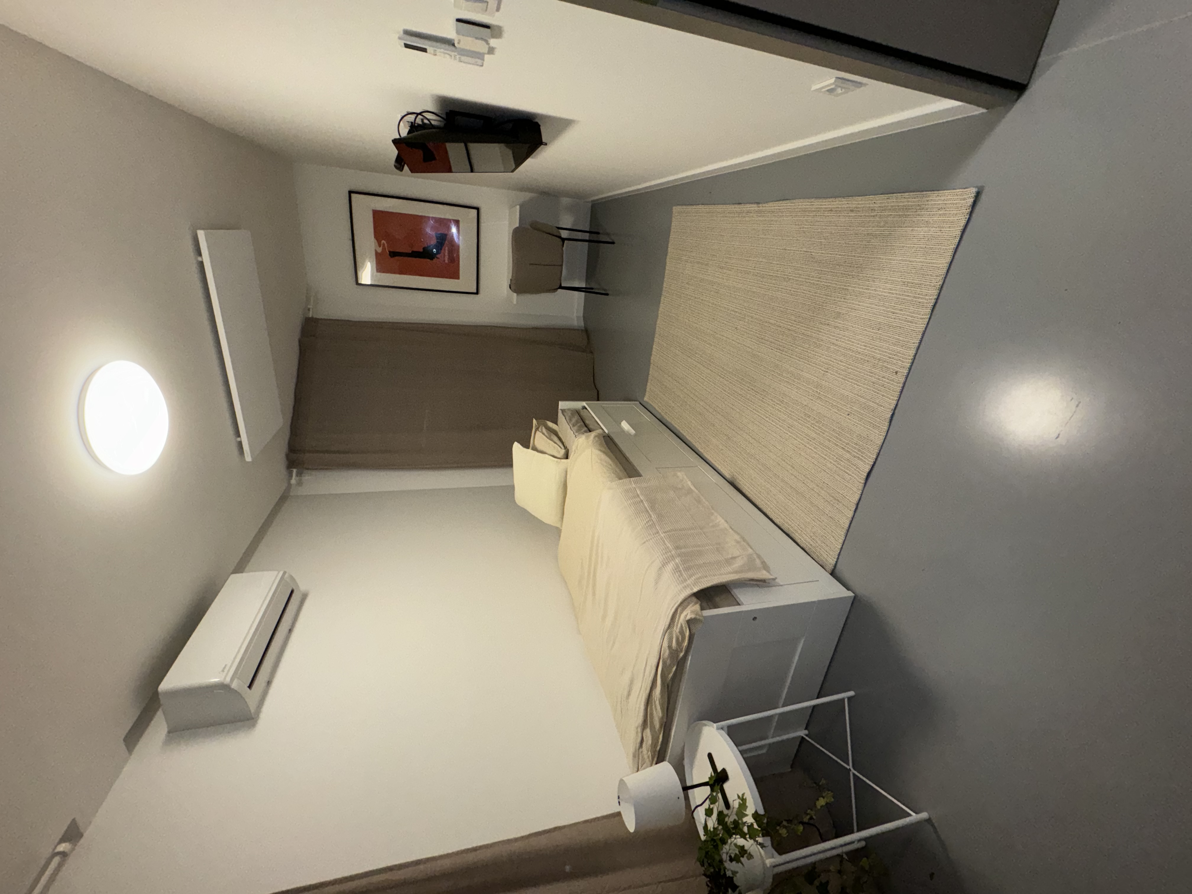 Flyhome room 2
Room in a house+parking
Airport