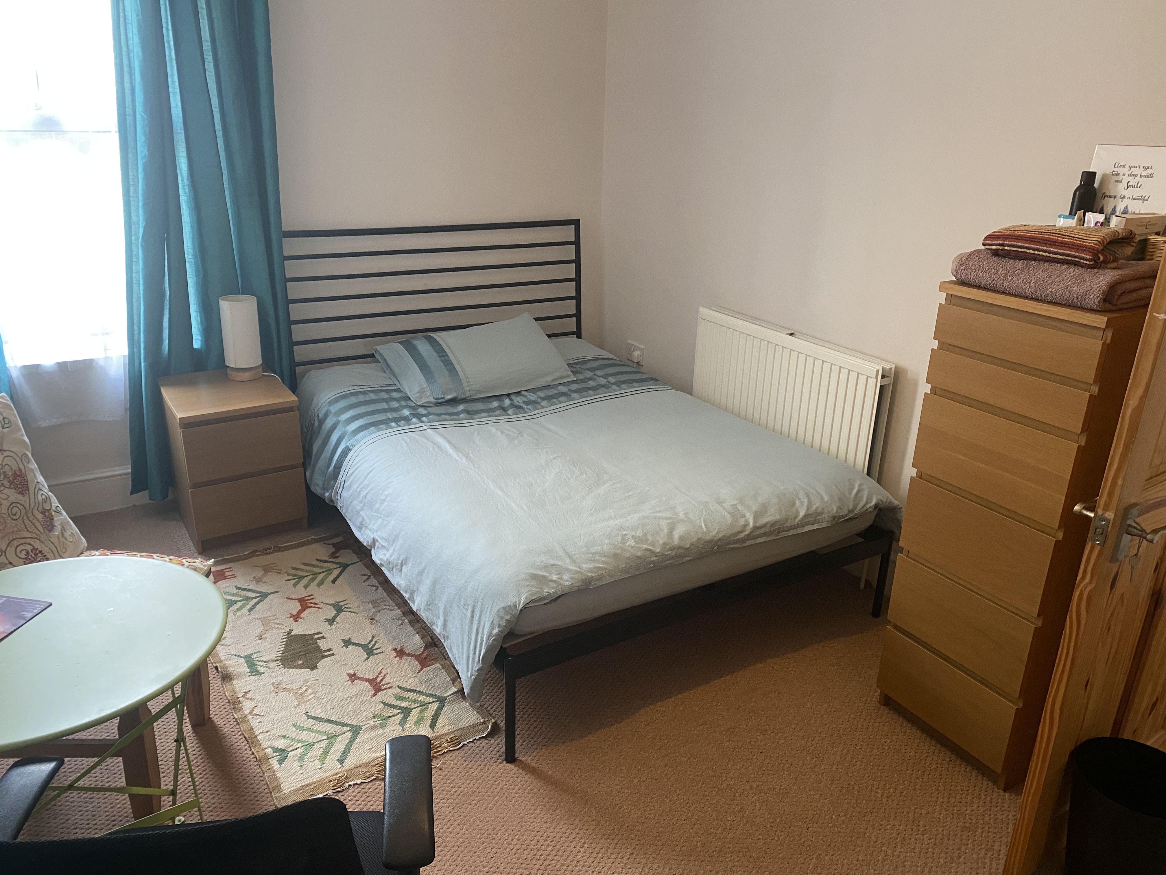 Southville - beautiful, very large double room in Southville, Bristol