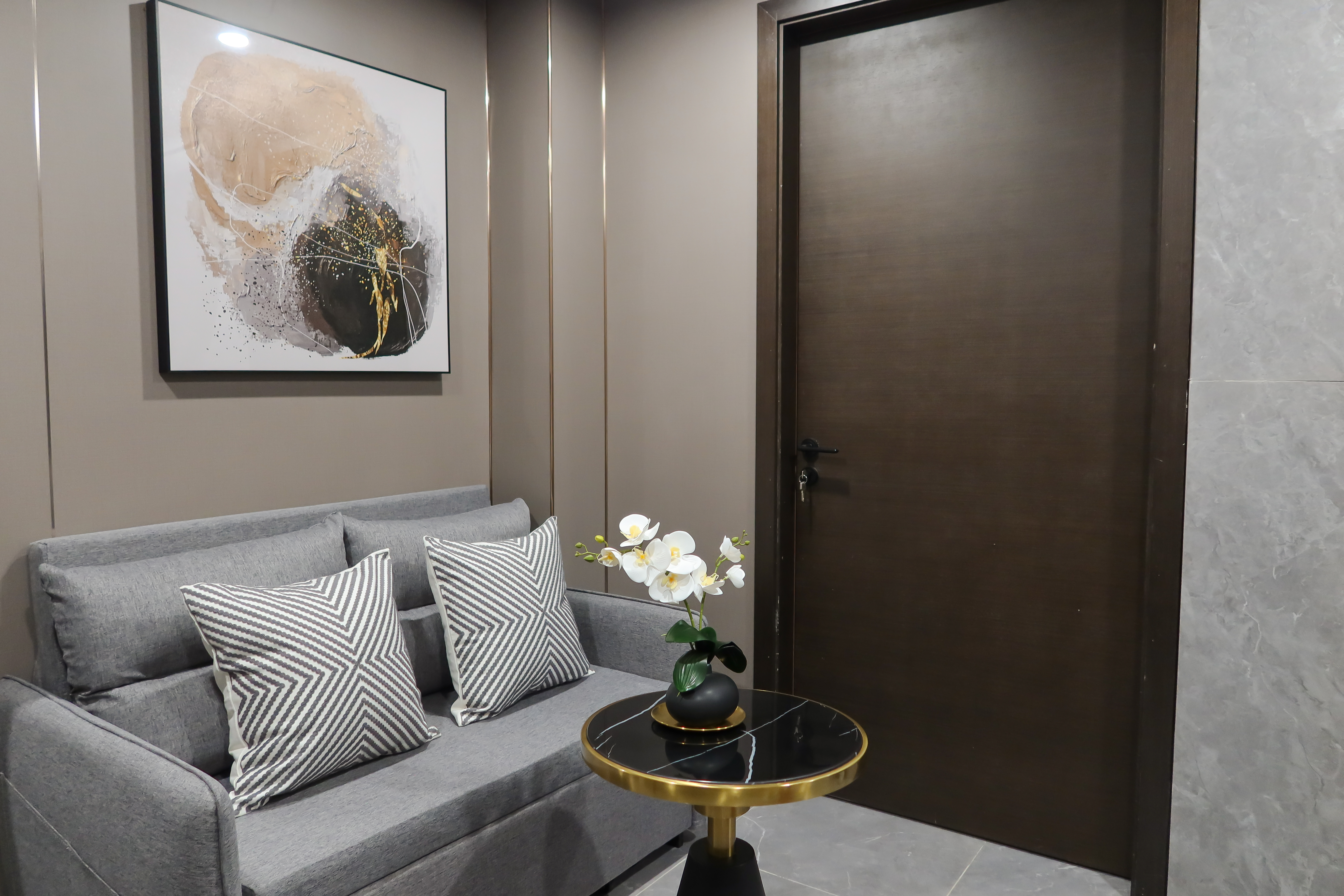 New Comfy 2 Bedroom Apt @ Somerset/ Orchard Area