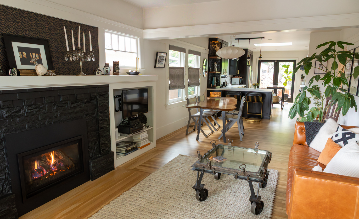 Renovated Casita that Really Cooks in Mountain View Cemetery, Oakland