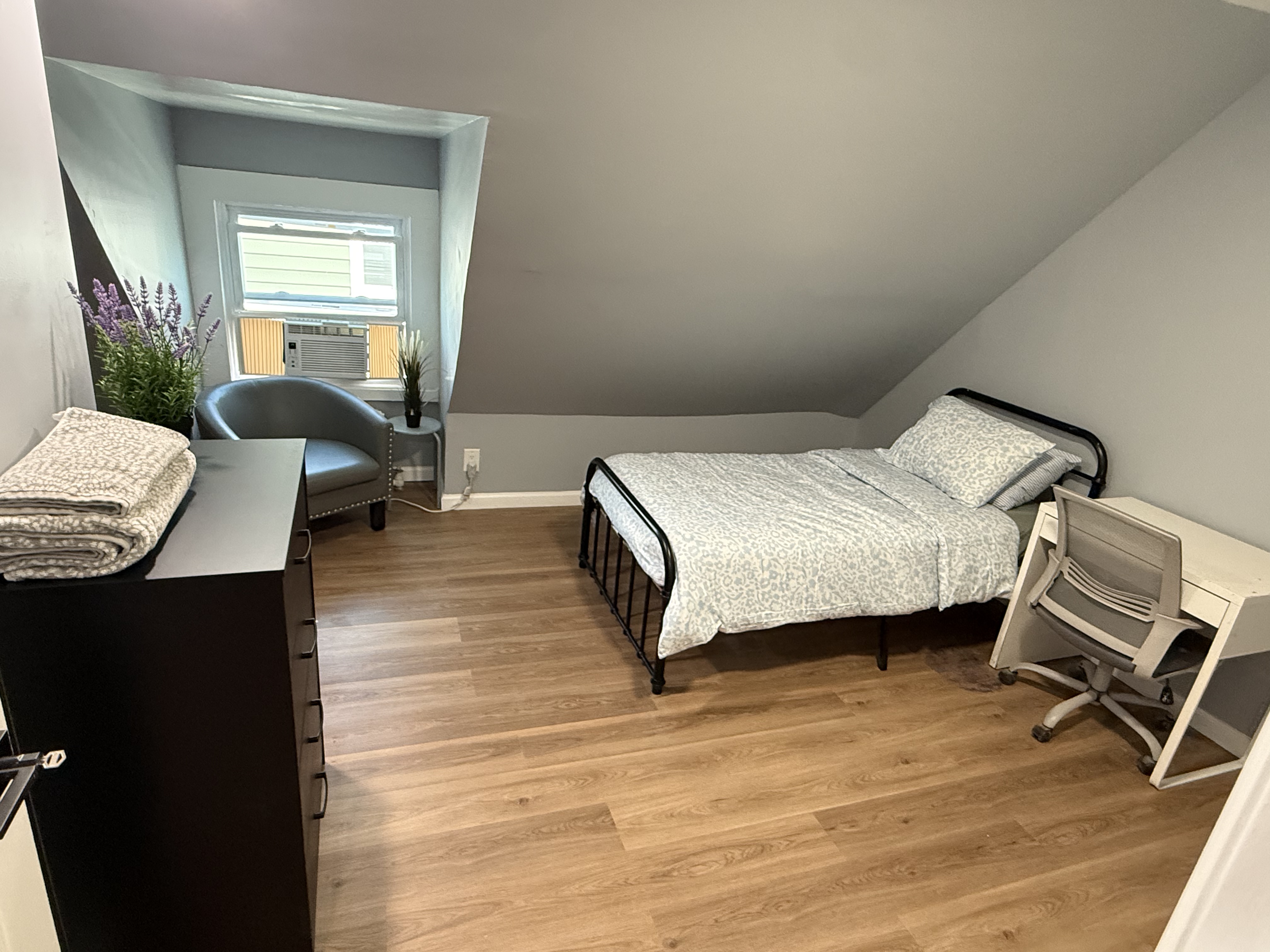 Pinkie Room in Ward A (councilmember Denise Ridley), Jersey City