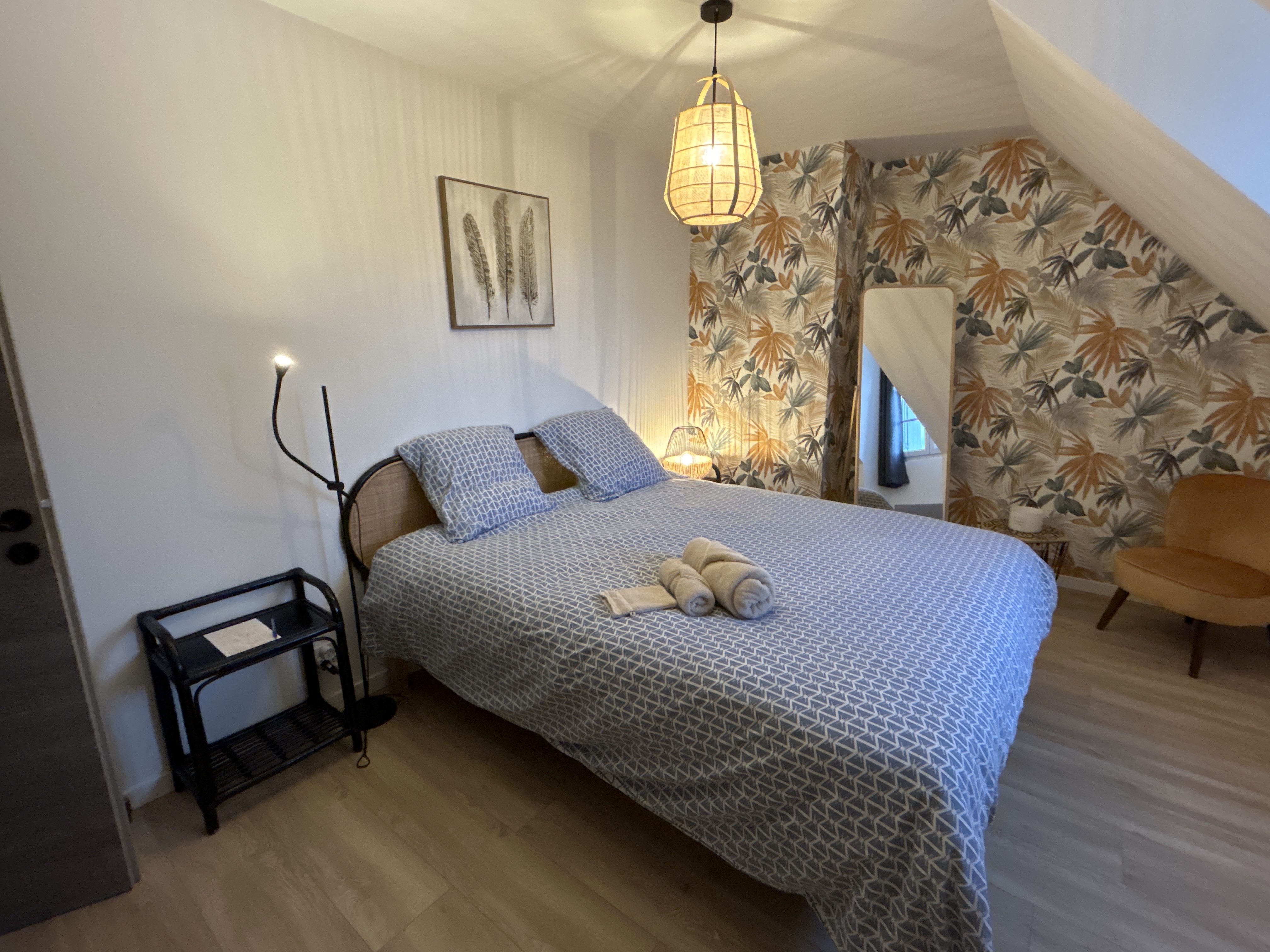 Homestay room with private bathroom and toilet
