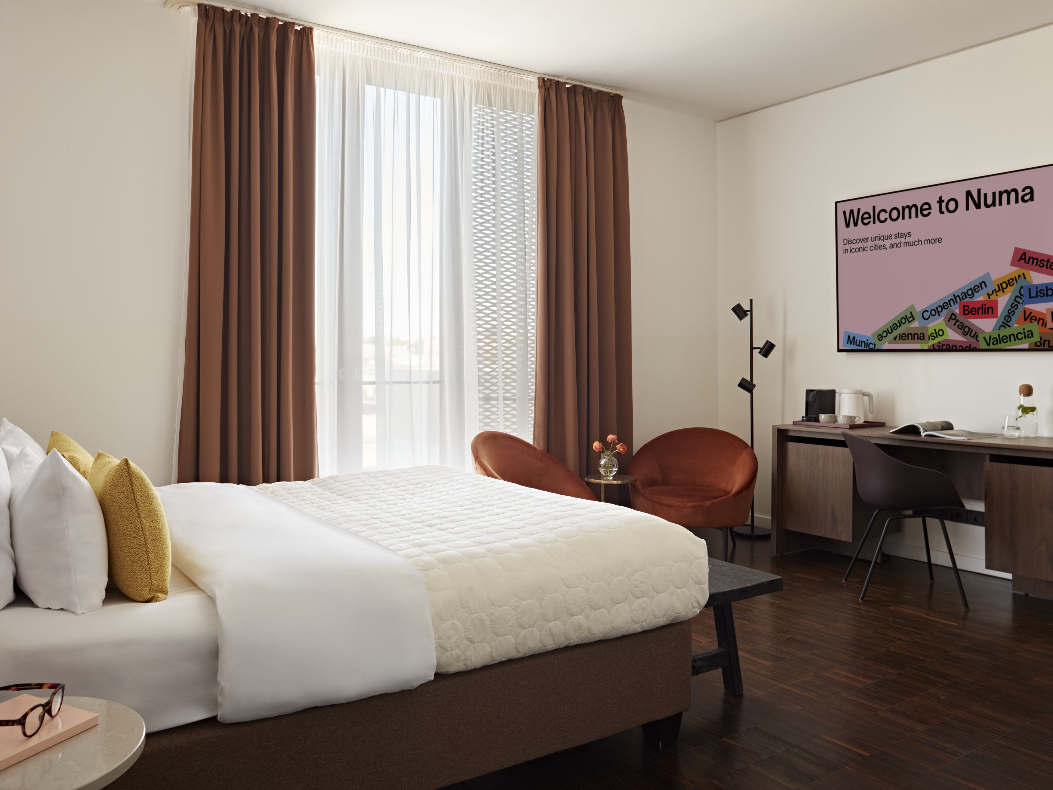 Numa | Large Room in Berlin Mitte