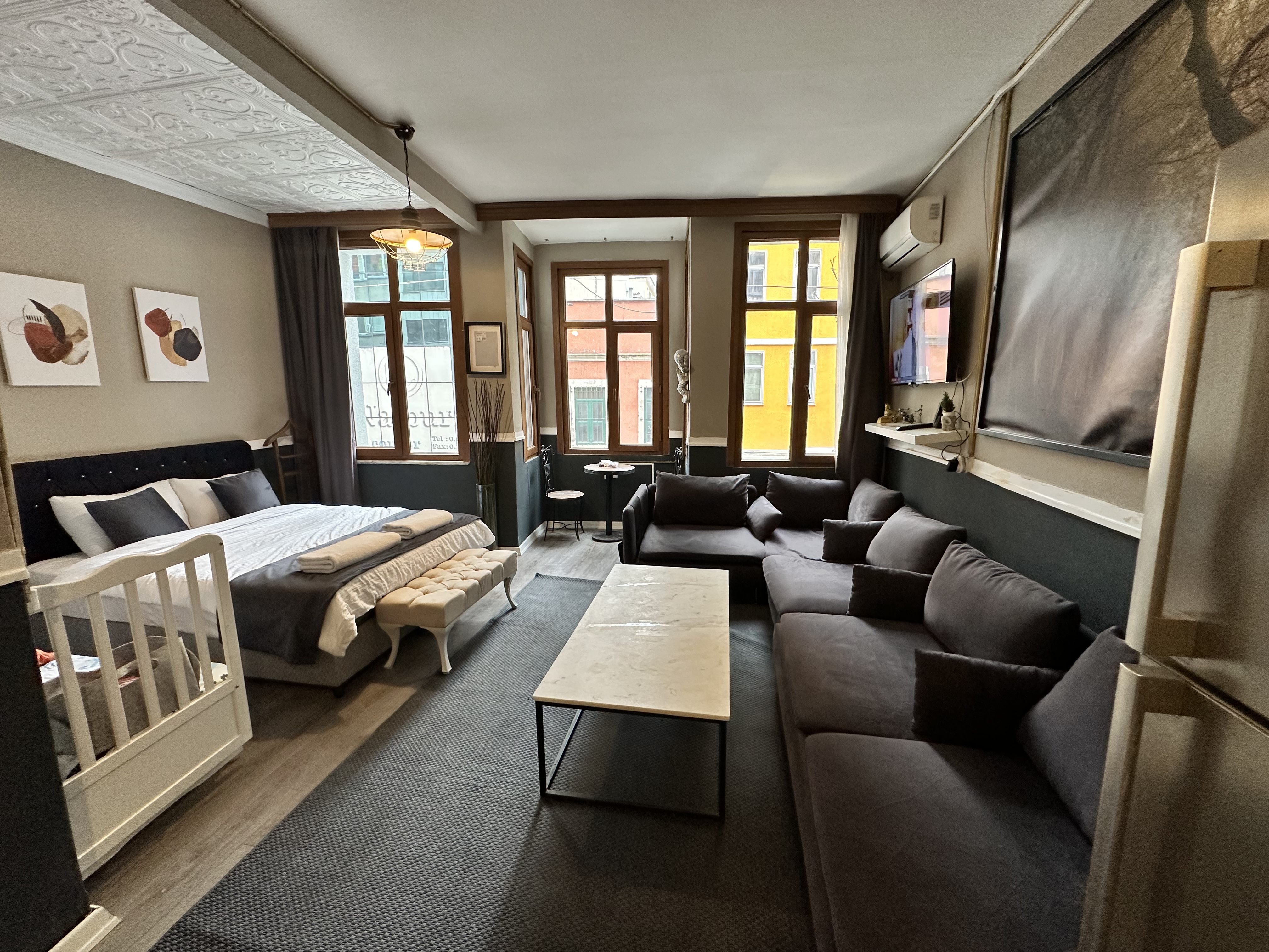 Port Suites 1st Central Sea View Double Rooms — rentals in Beyoglu, Istanbul