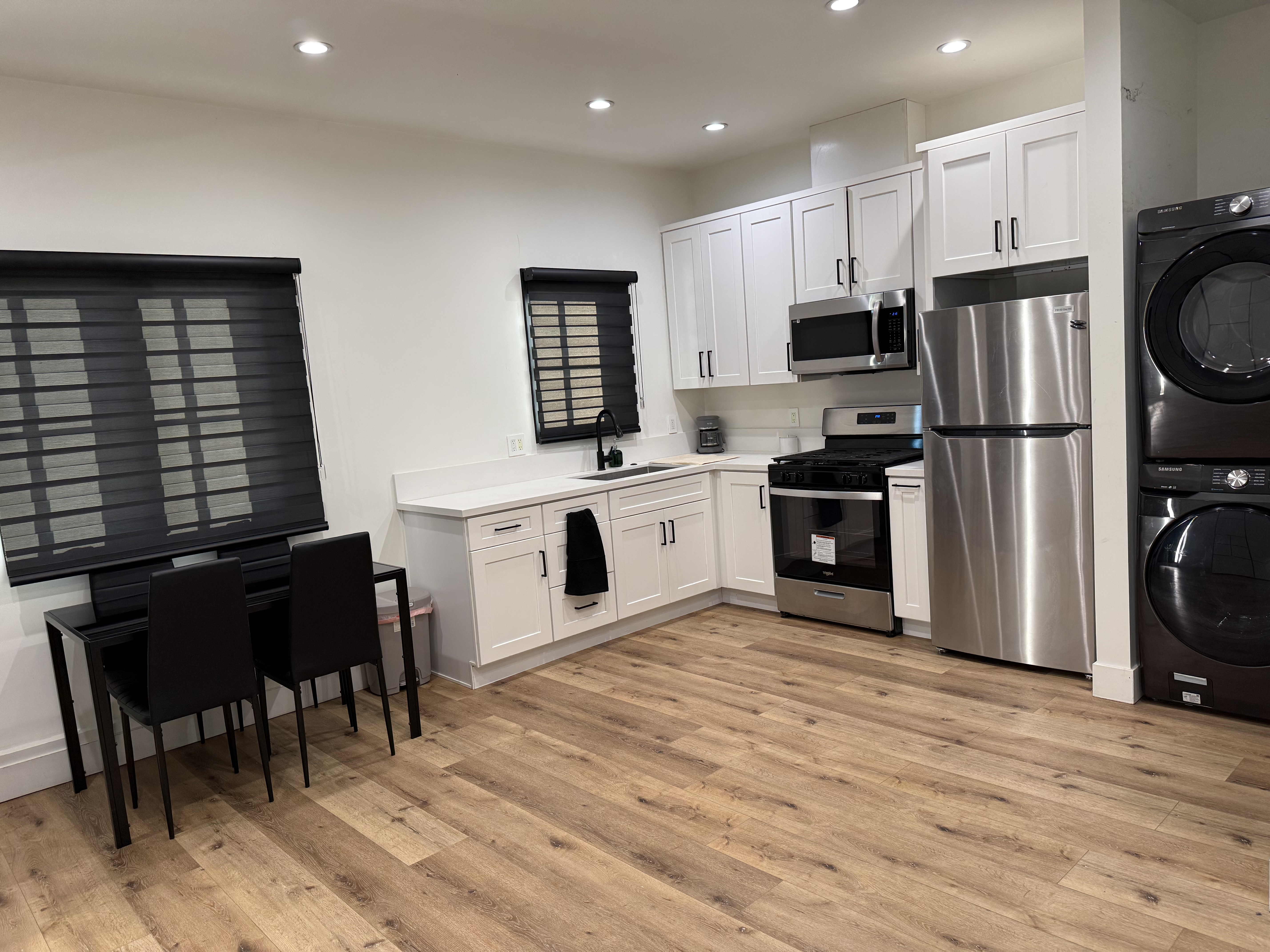 Studio guesthouse prime location - Guesthouses for Rent in Los