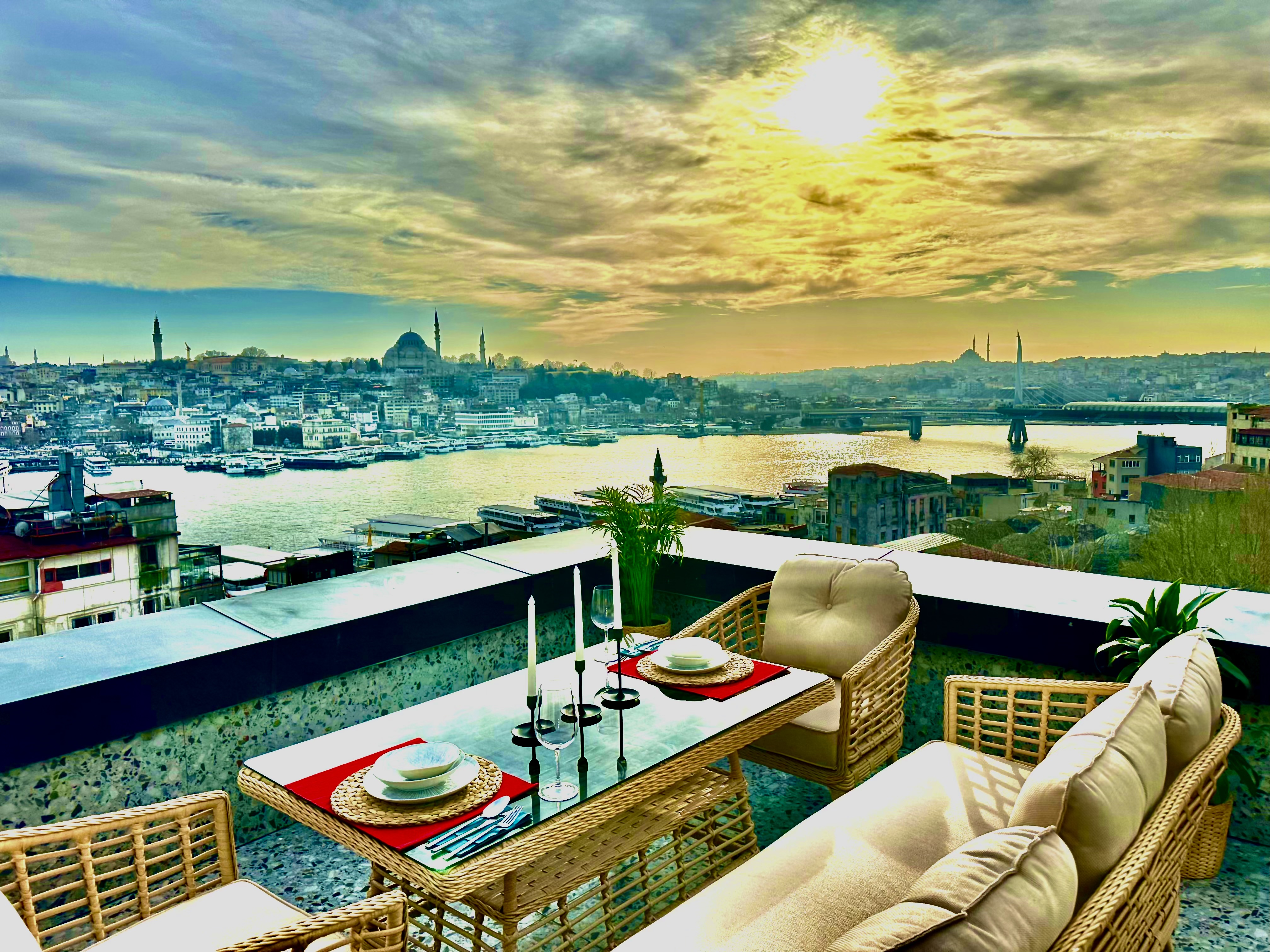 Central 4BR/Private Terrace/Dublex,Elevator,6A/C