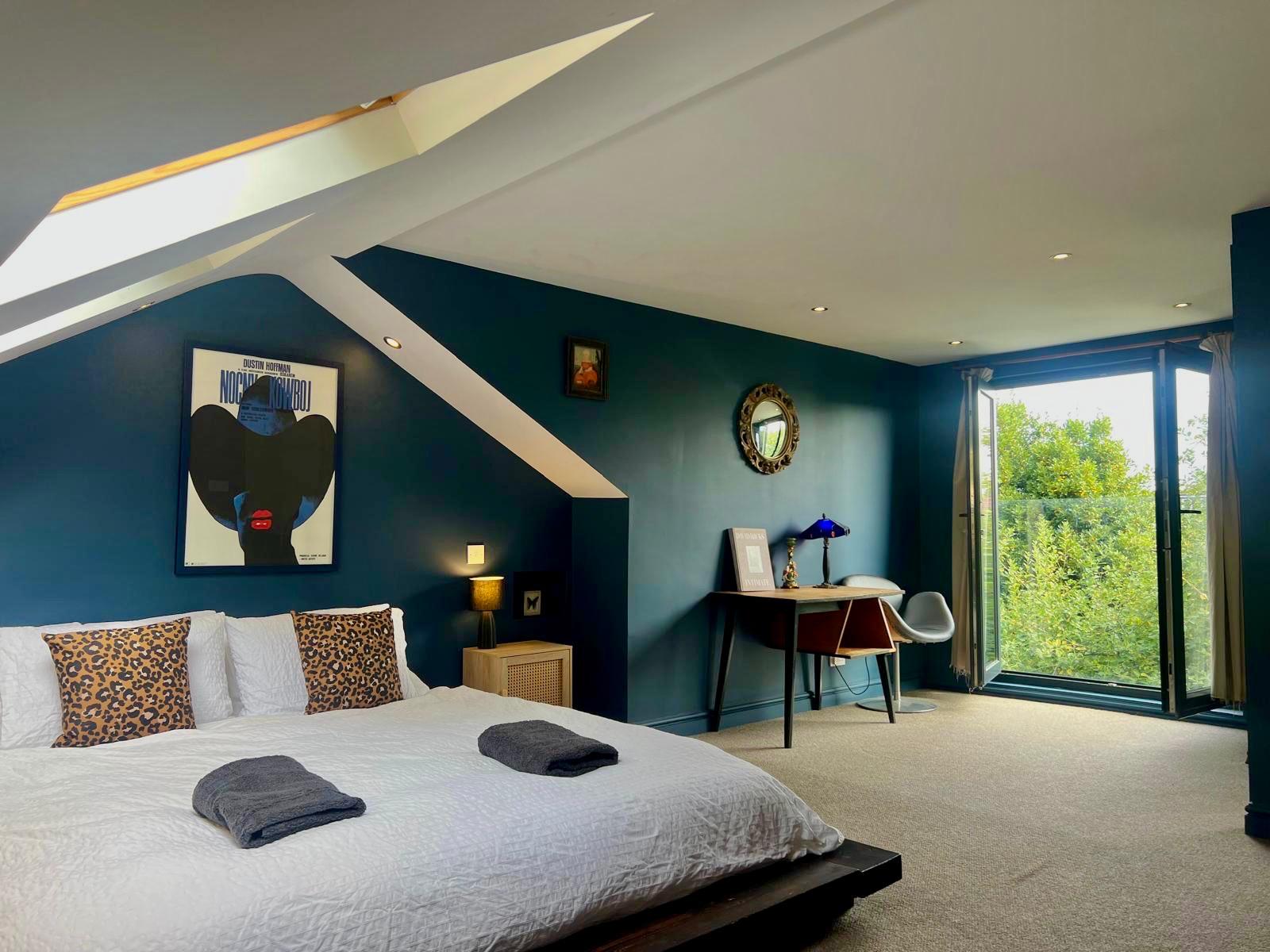 Beautiful 3 bedroom house in bohemian St Werburghs in Ashley, Bristol