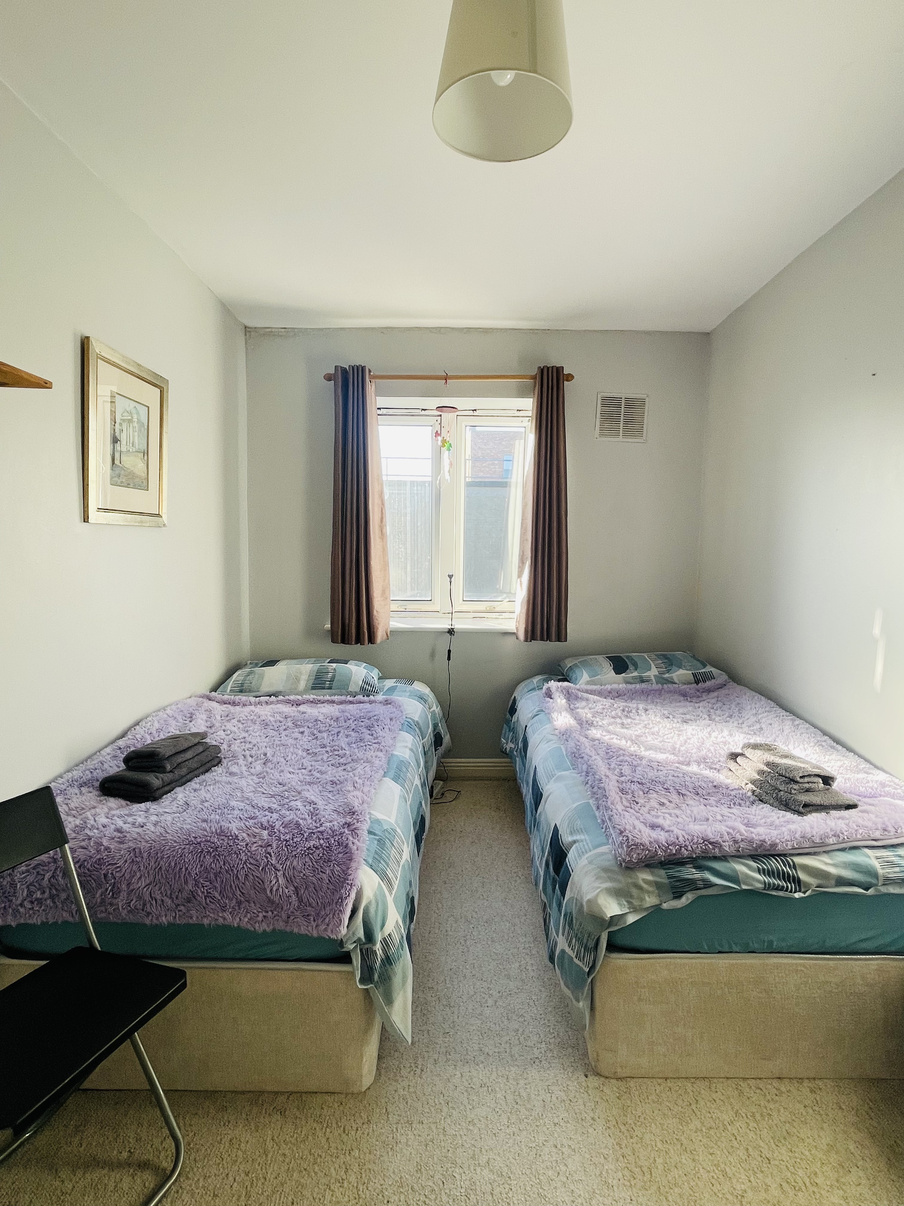 Cozy private twin beds room in city centre