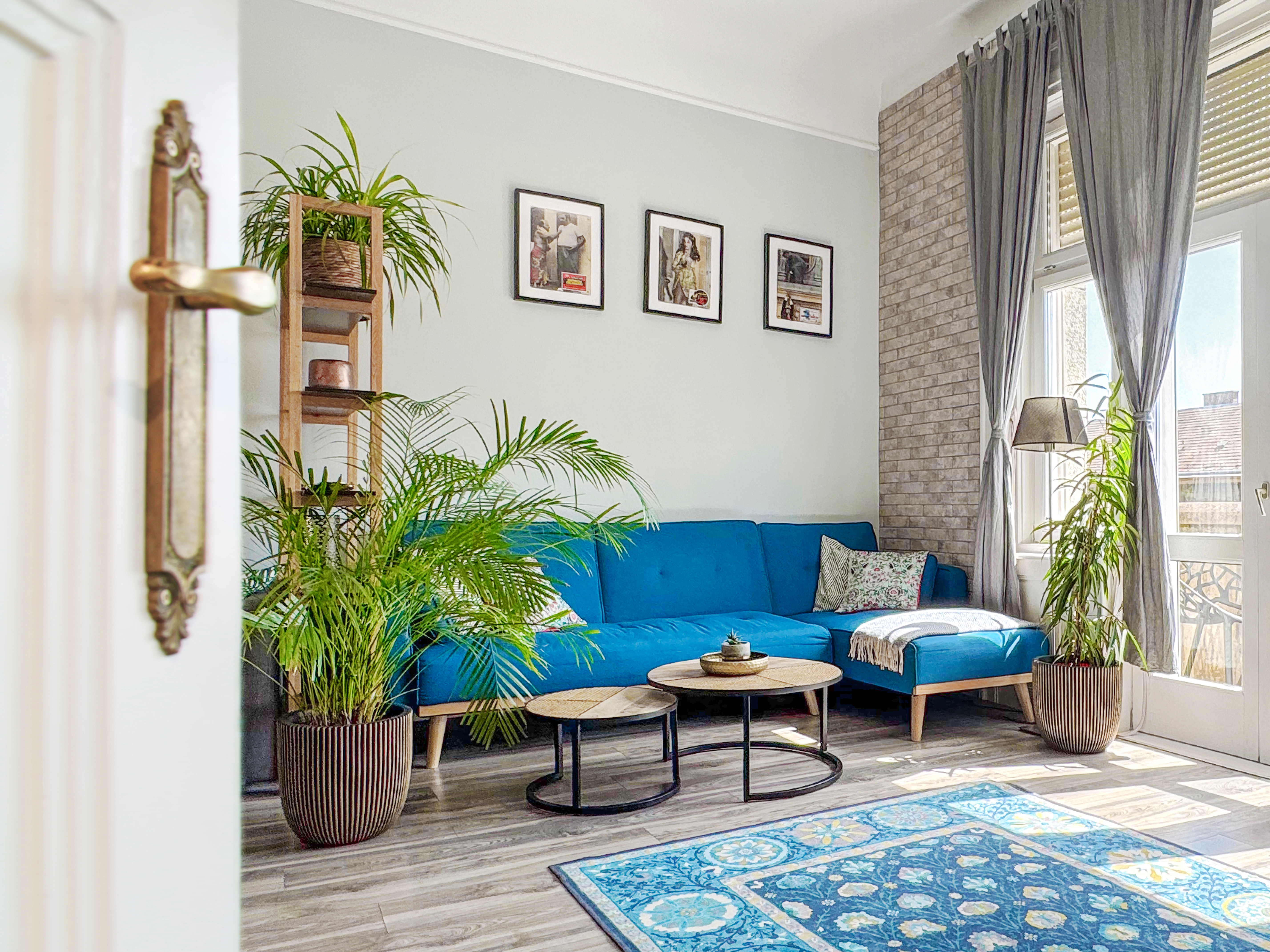 Stylish Apartment with Balcony in the City Center