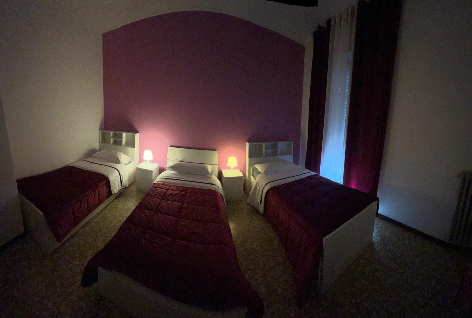 triple room in Azzano San Paolo, Bergamo