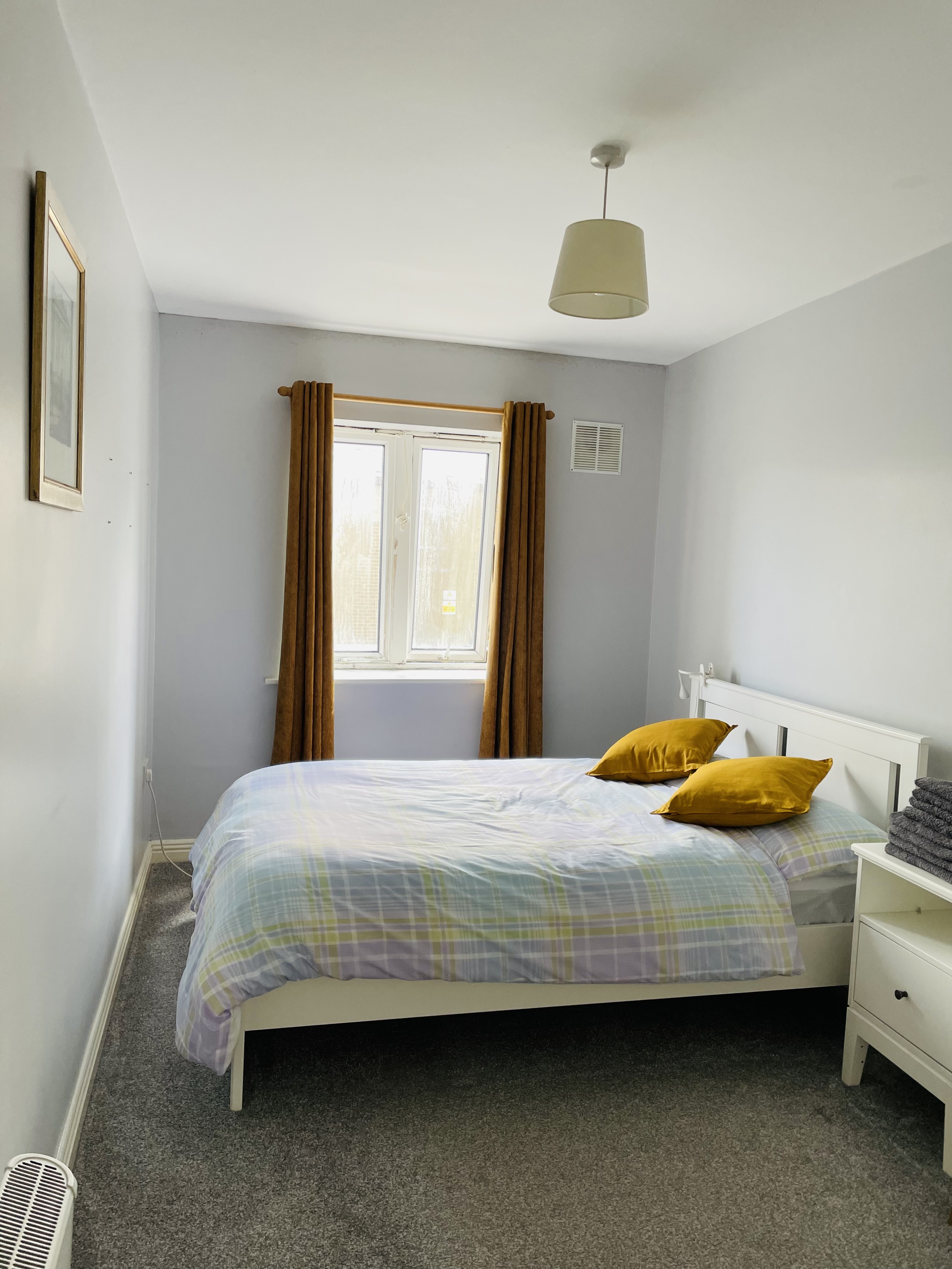 Big double private bed room in city centre
