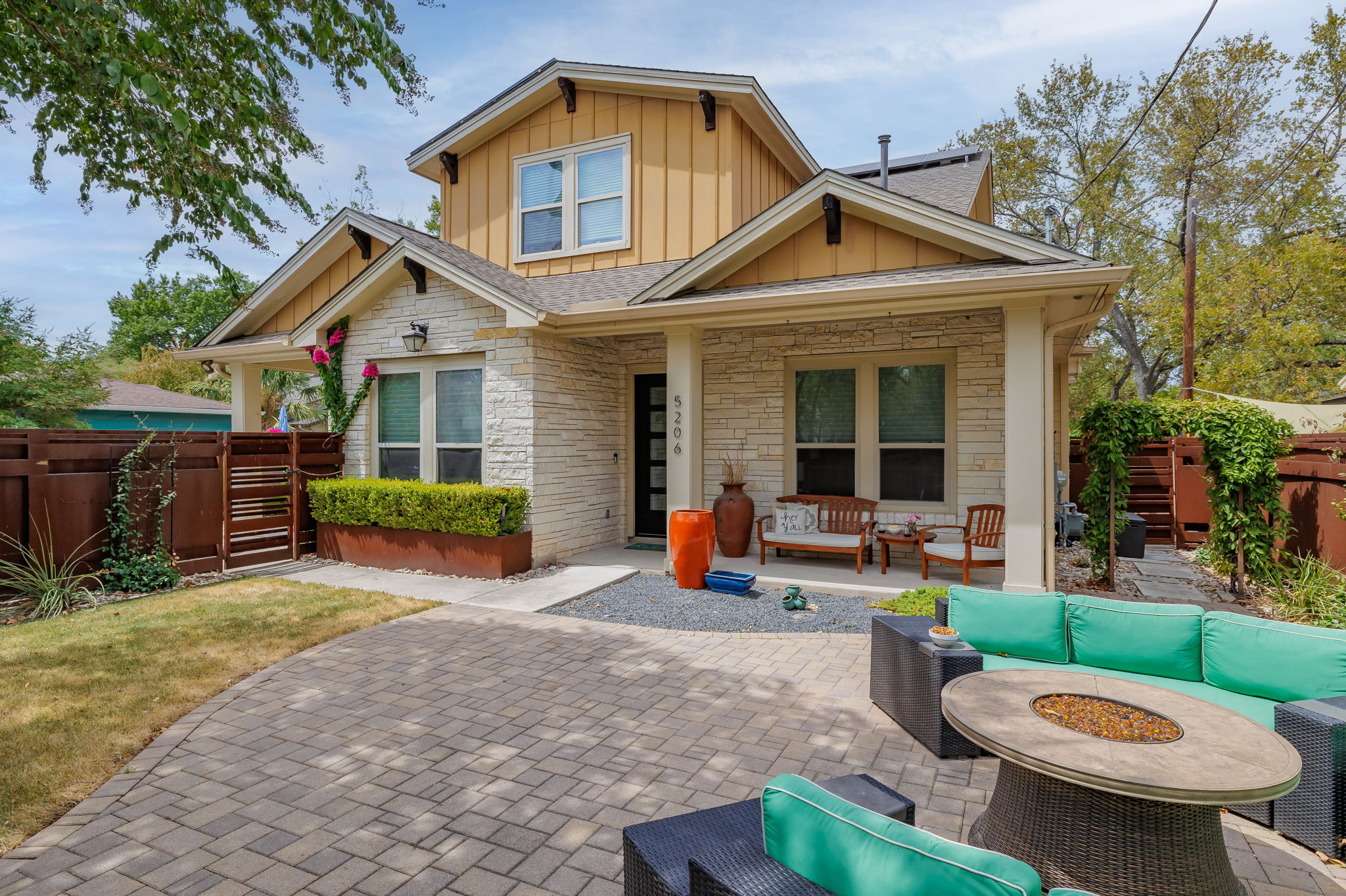 Poolside Comfort in Central ATX in 78756, Austin