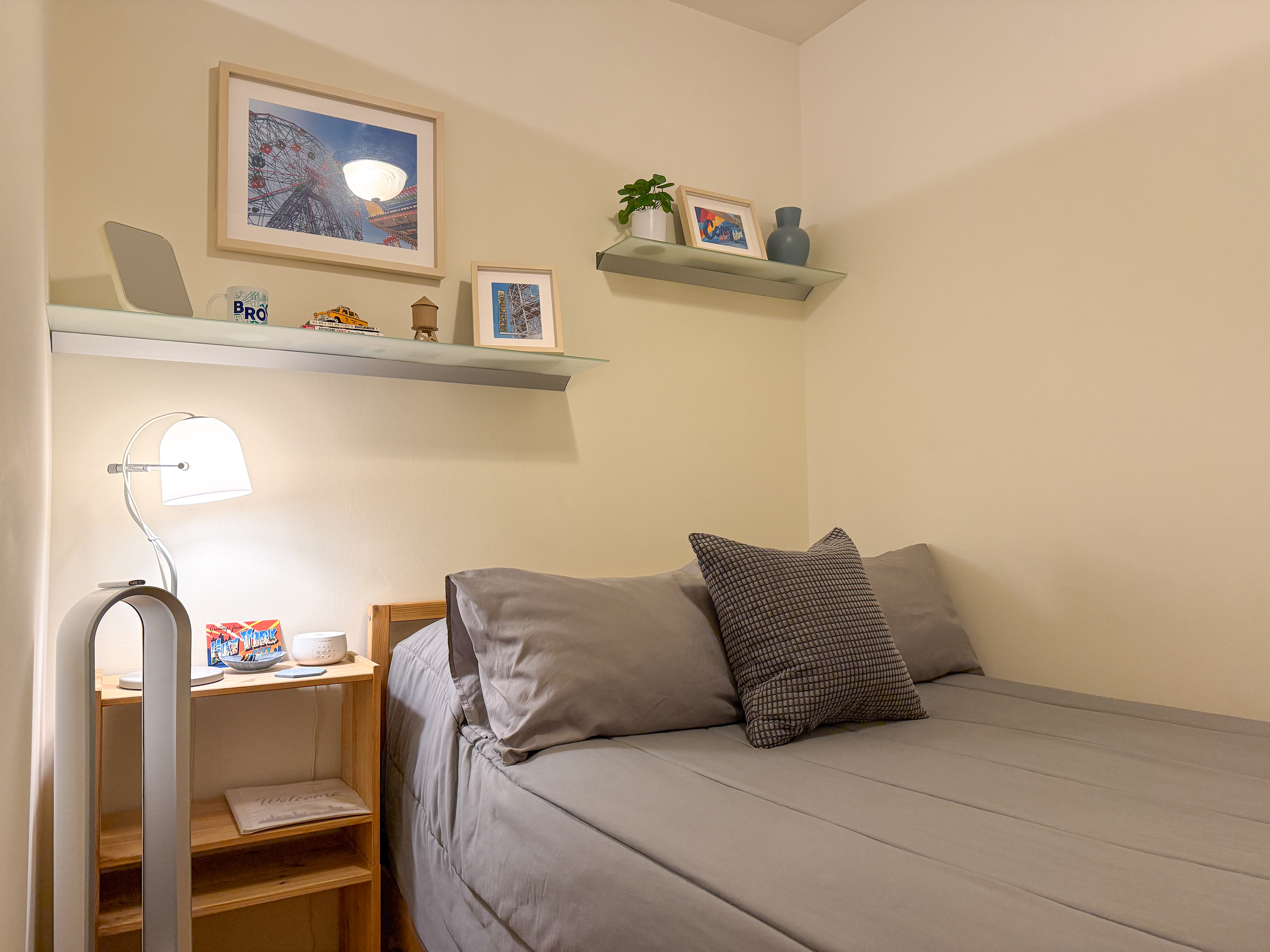 Cozy Park Slope Room (2 min walk to subway)