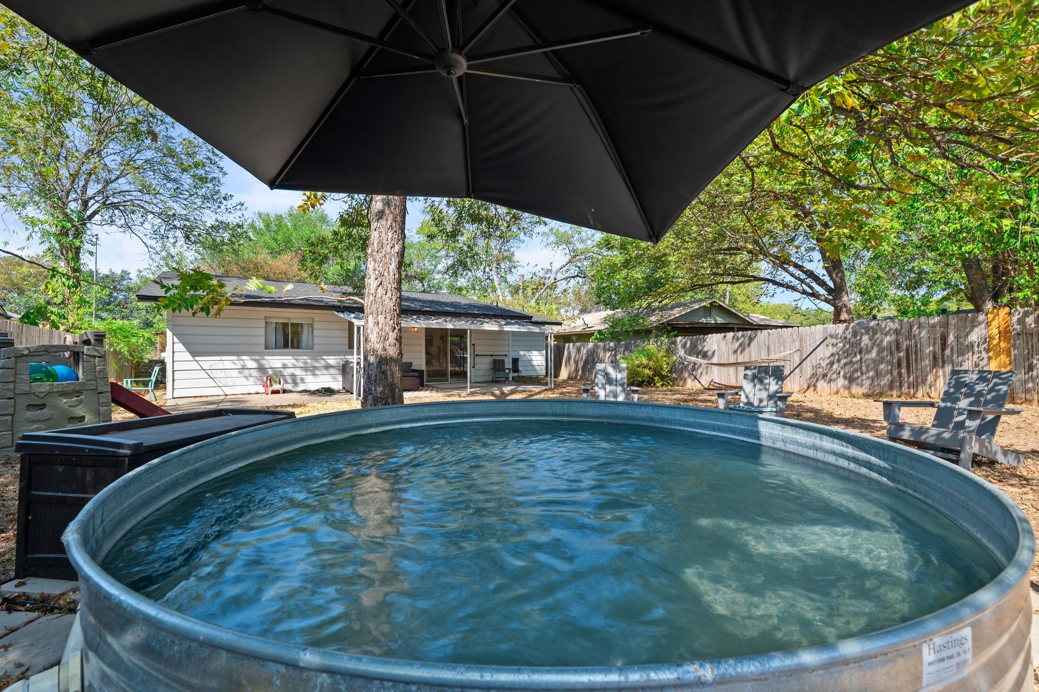 Chic Family Retreat 3BR with Cowboy Pool in 78757, Austin