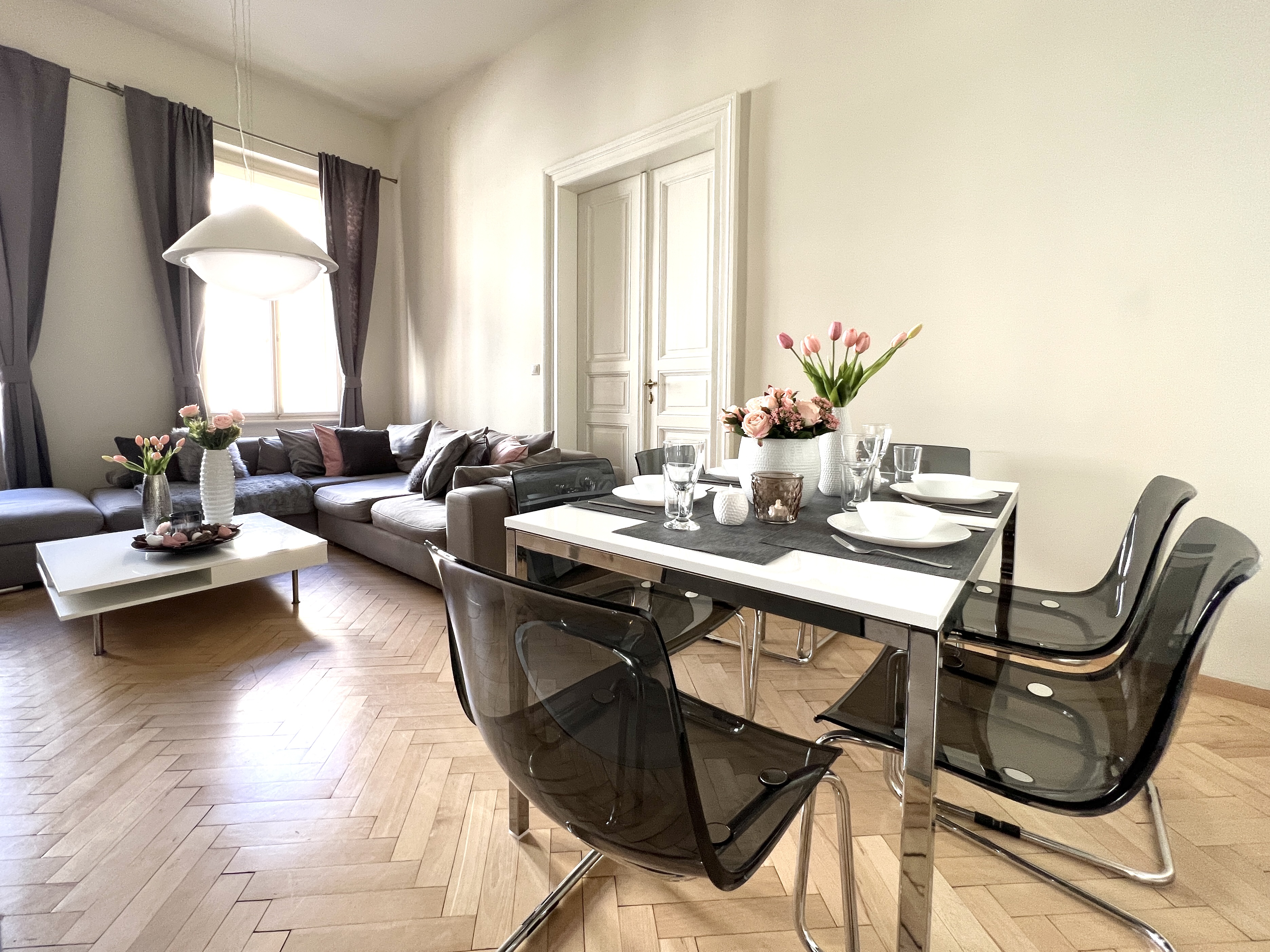 Prague Golden Age Apartment