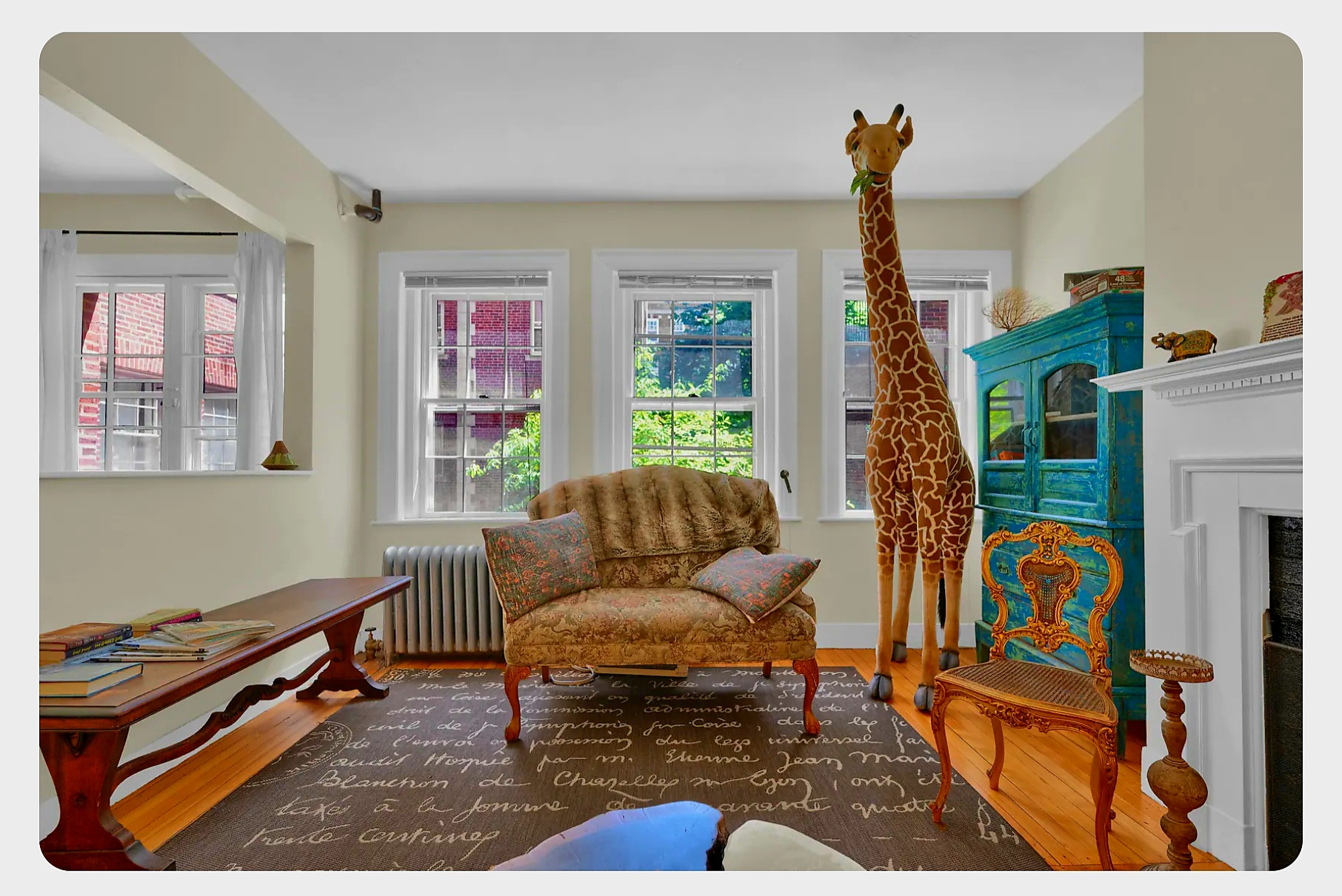 KING Bed Apt in Harvard Square Red Line & MIT! in Neighborhood Nine, Cambridge