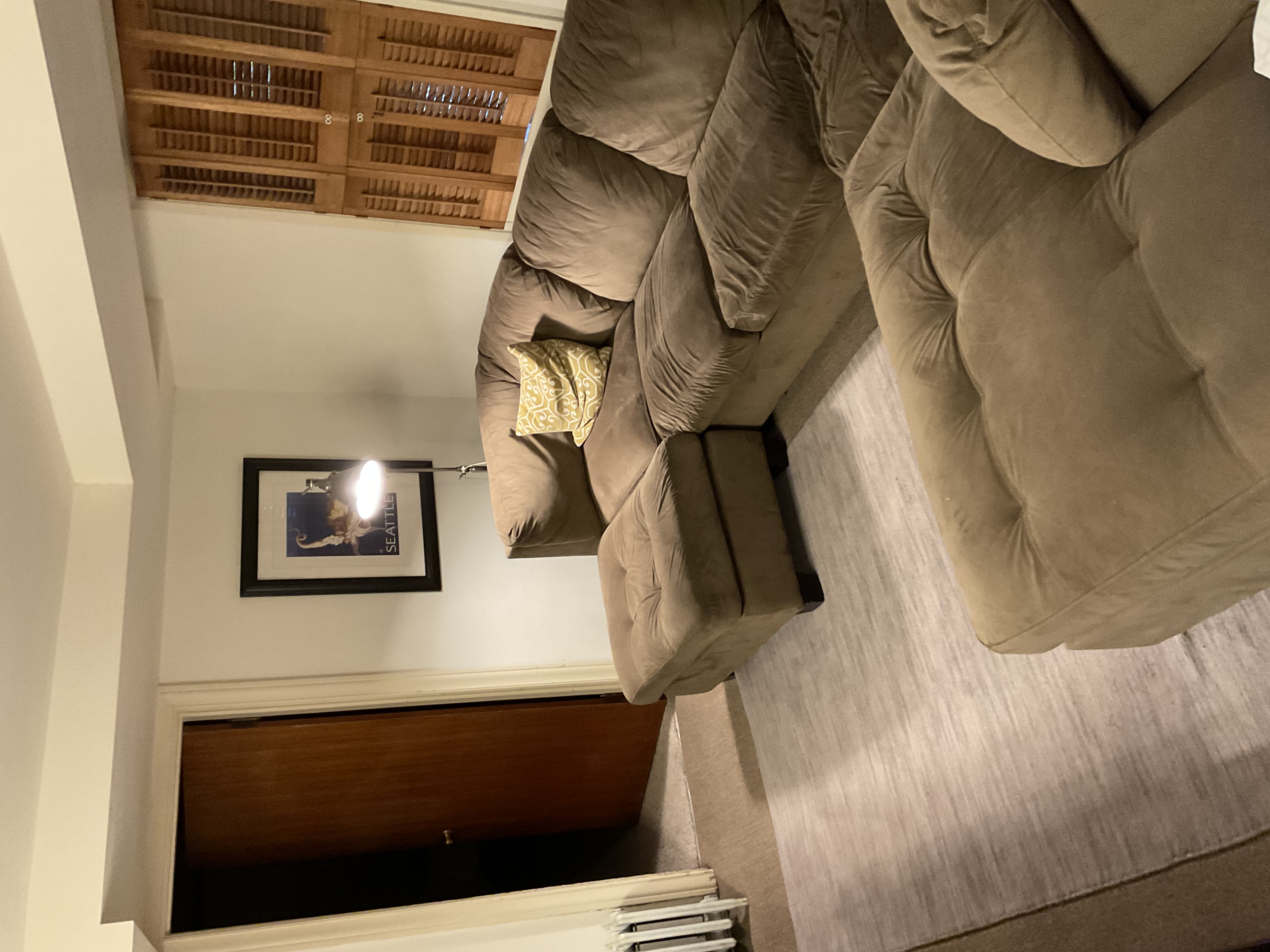 Private 1Bdr Apt Cap Hill / Parking / Kitchenette