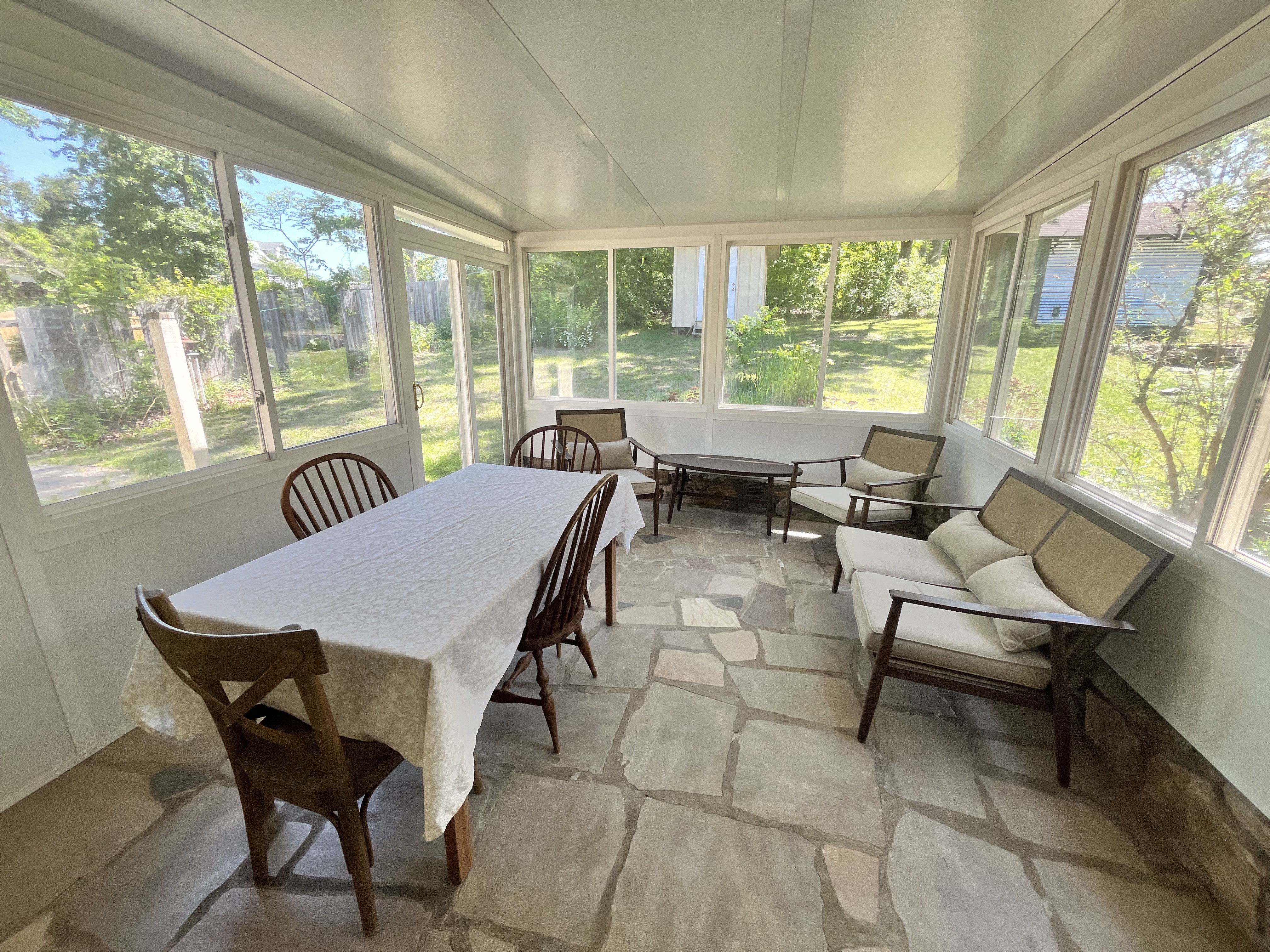 Retro Asheville Ranch - 3 bedrooms, lots of room! in 28704, Asheville