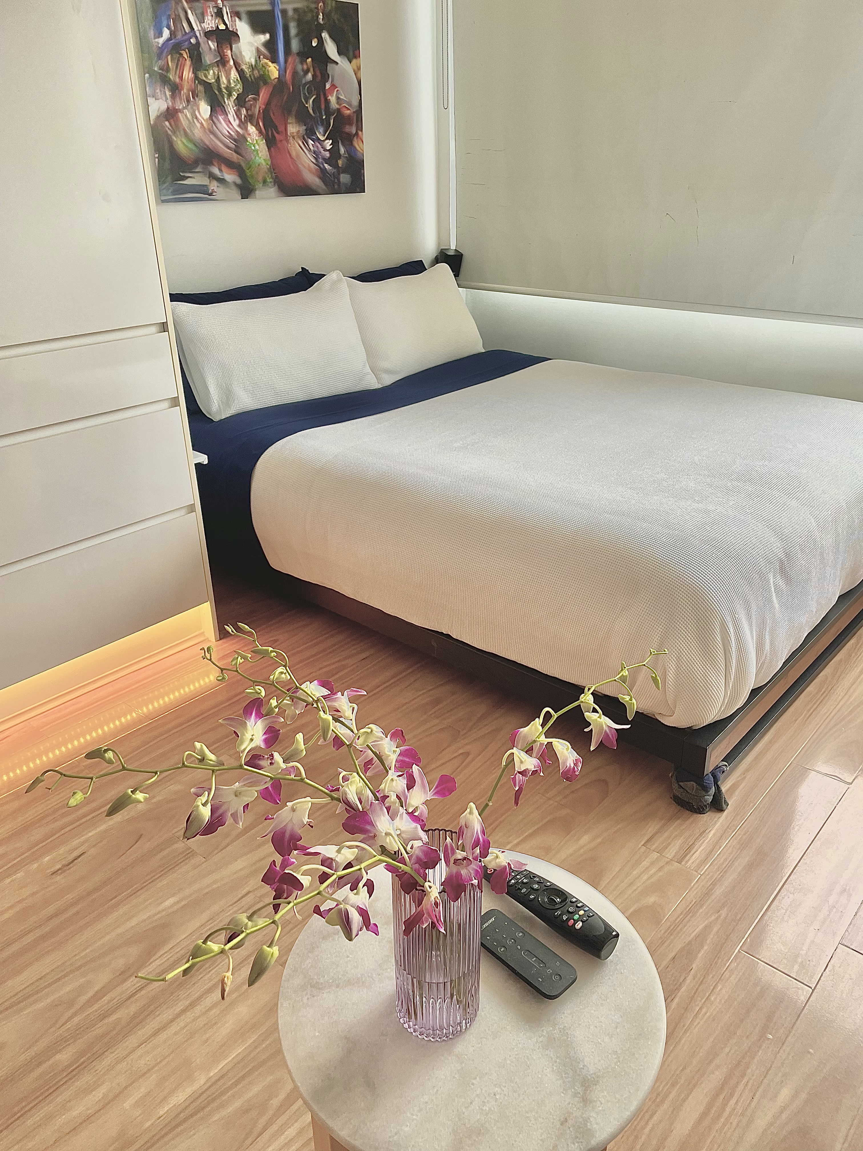 Beautiful studio minutes to city centre !