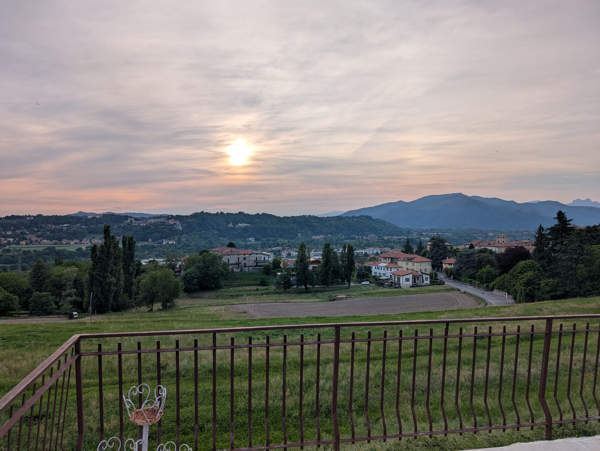 Chiara Home 2: Terrace with a view in Villa d'Adda, Bergamo
