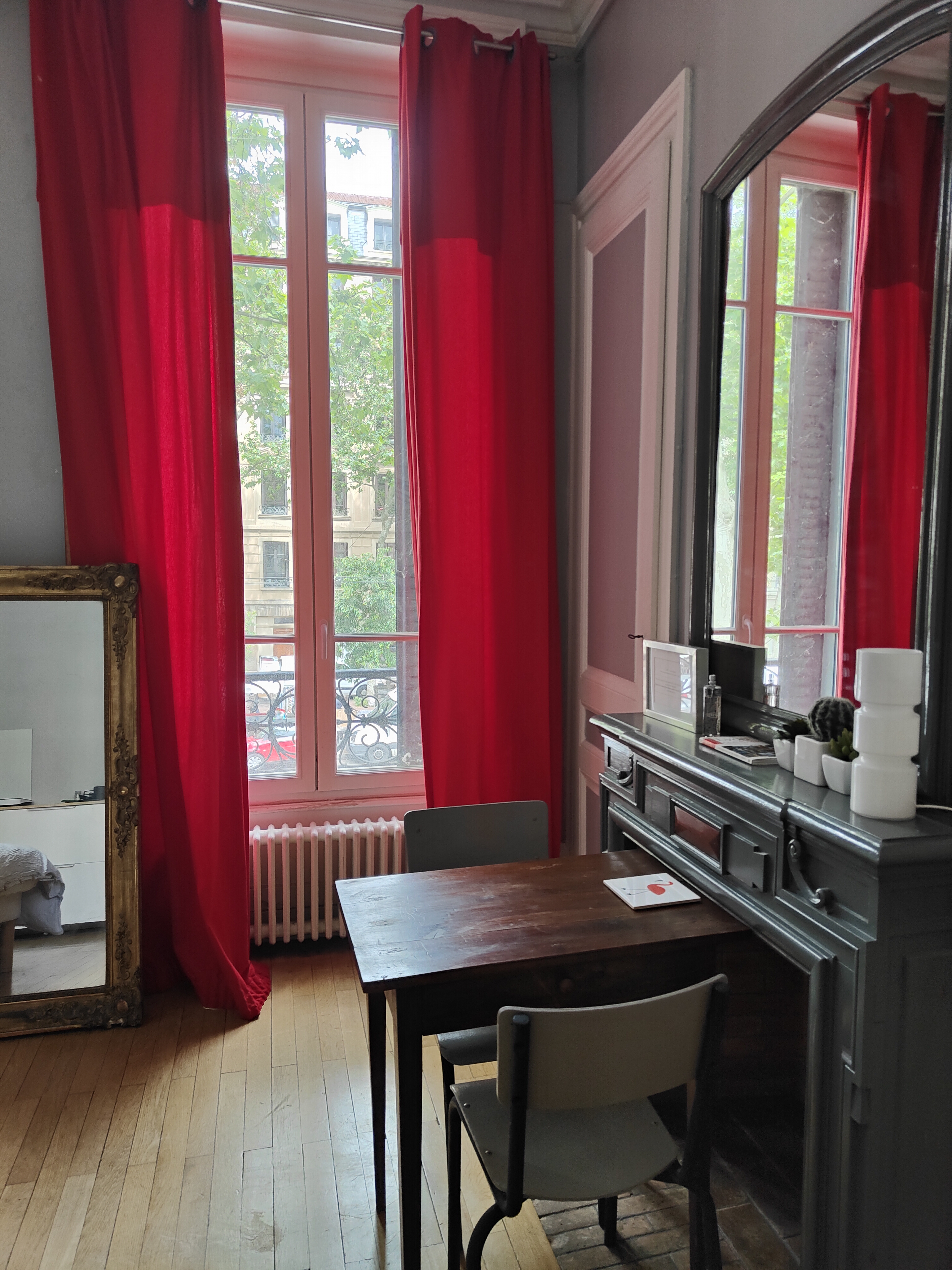 chambre spacieuse avec coin cuisine in 1er Arrondissement, Lyon