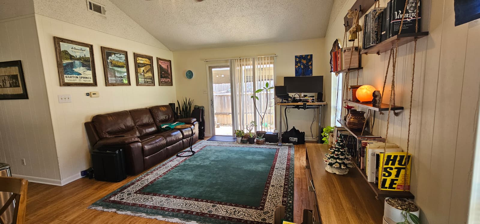 Entire Cozy Home in the Heart of South Austin in 78704, Austin
