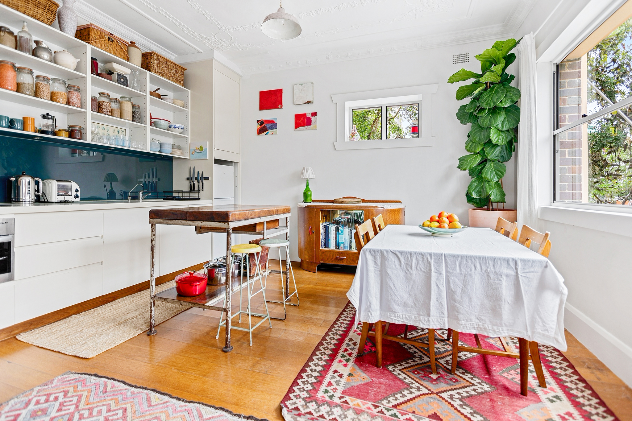 Sunny Bondi Beach Apartment