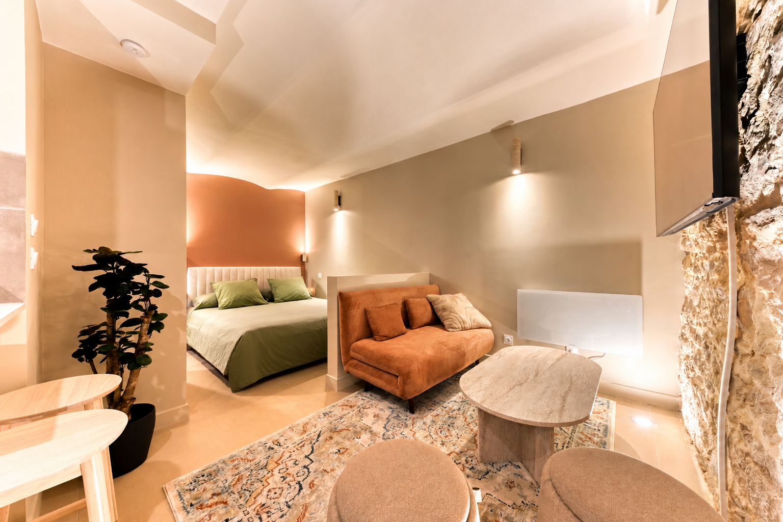 Jacuzzi & charme unique des traboules in 1er Arrondissement, Lyon