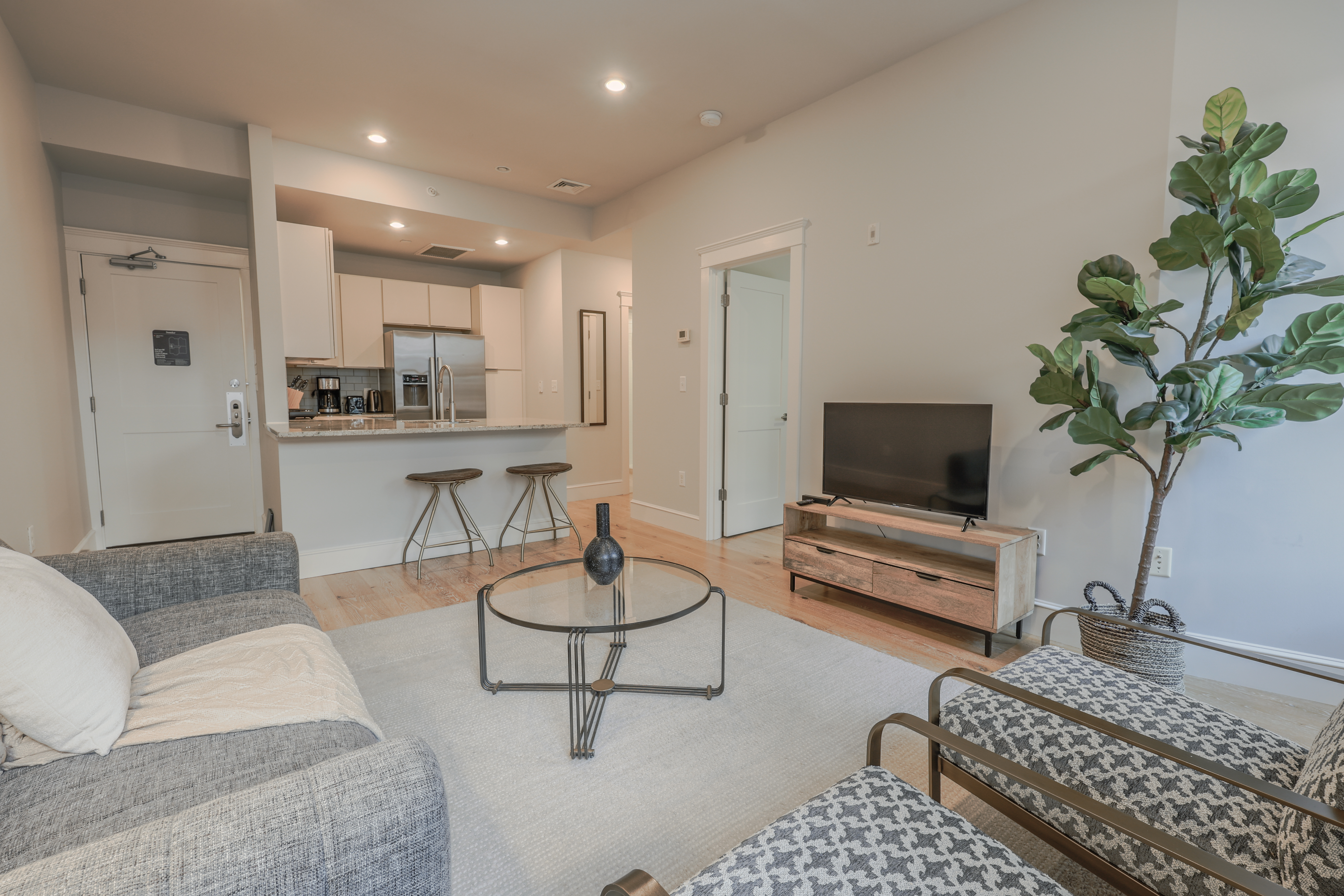 Stylish 1BR | Newbury St Boston in Back Bay, Boston