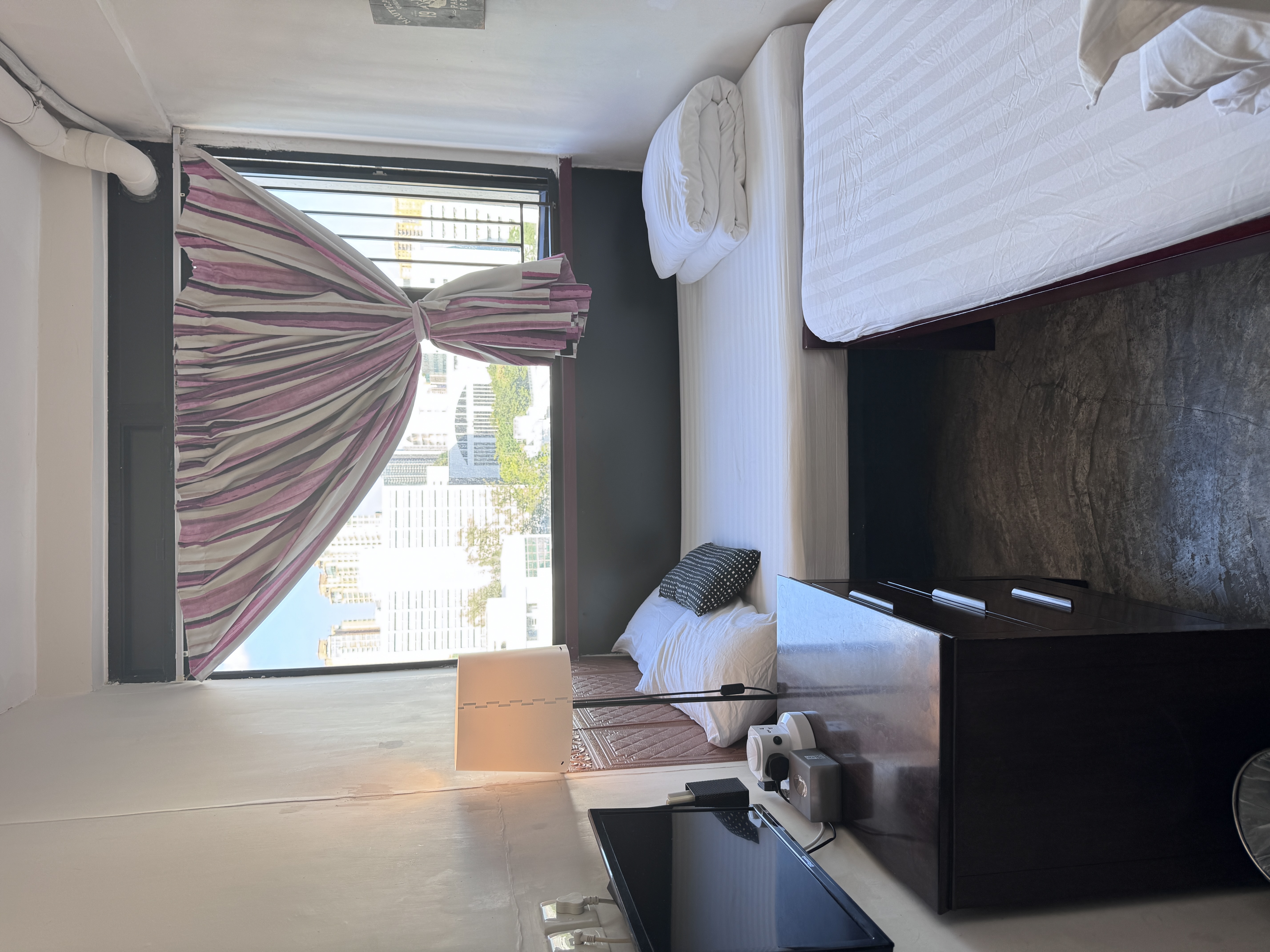 B2. Temple St Private 2beds family room 5min MTR