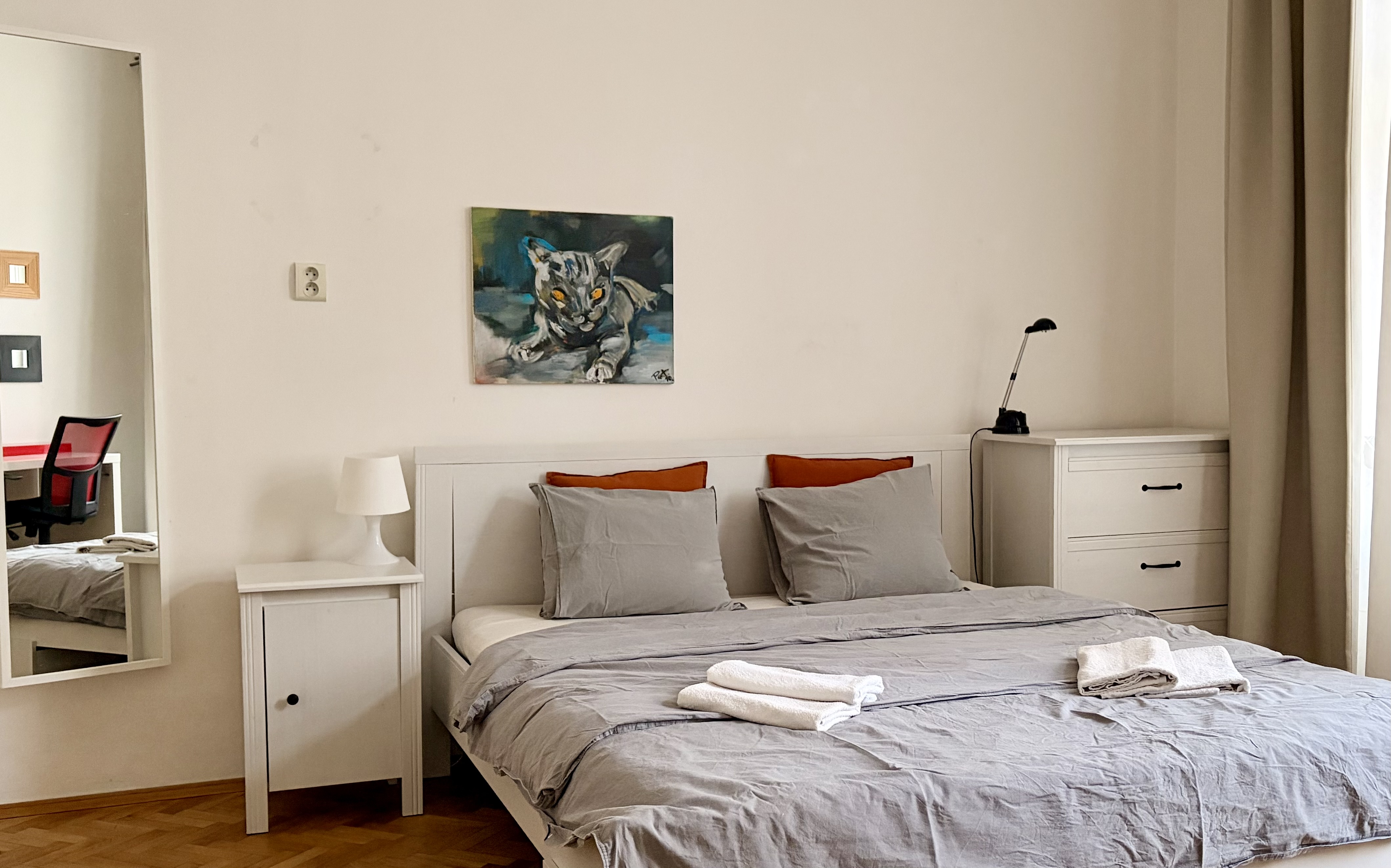 Central Prague Spacious Room + Private Living Room