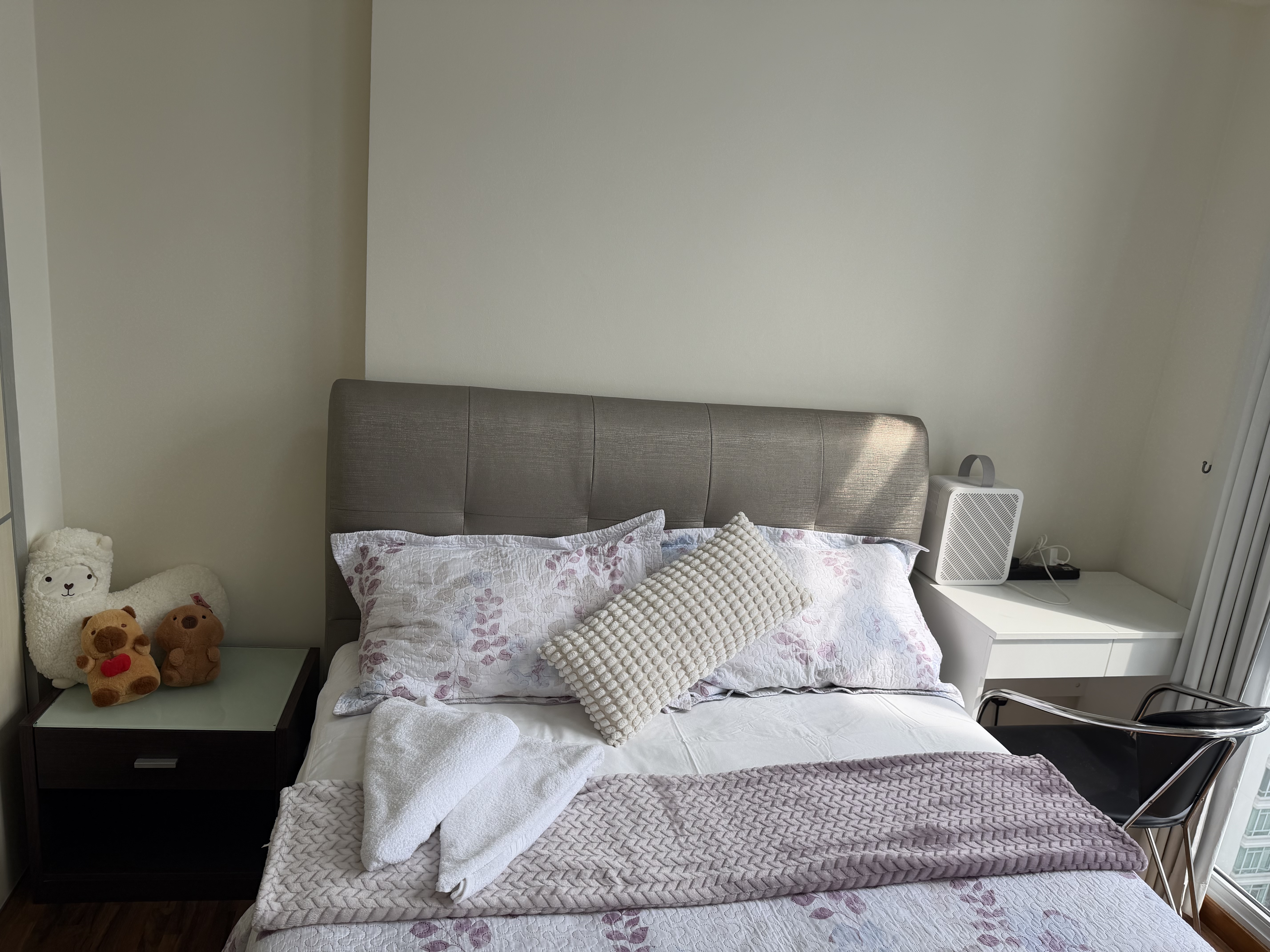Condo Common Rm opposite of Lakeside Mrt