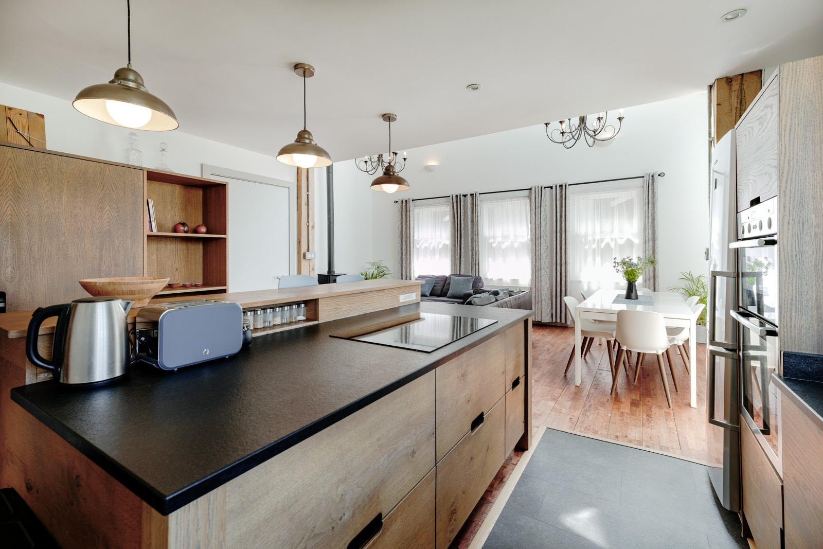 Luxury Harbourside Apartment with Balcony in Central, Bristol