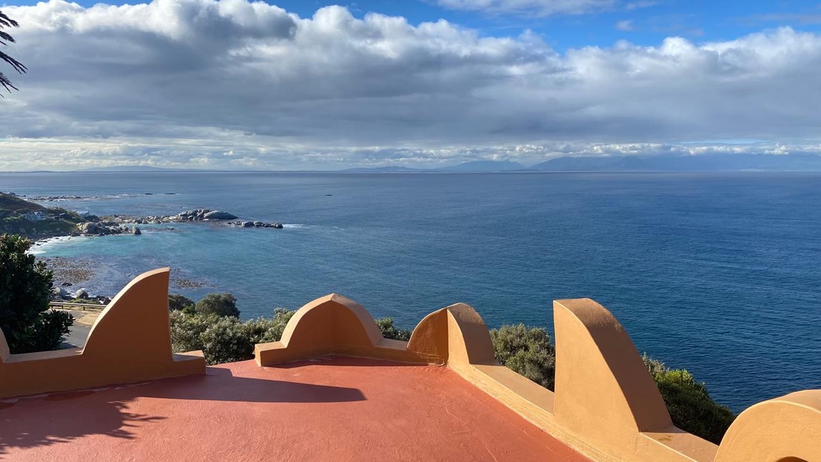 Cape Point Mountain Getaway - Oceanside Villa