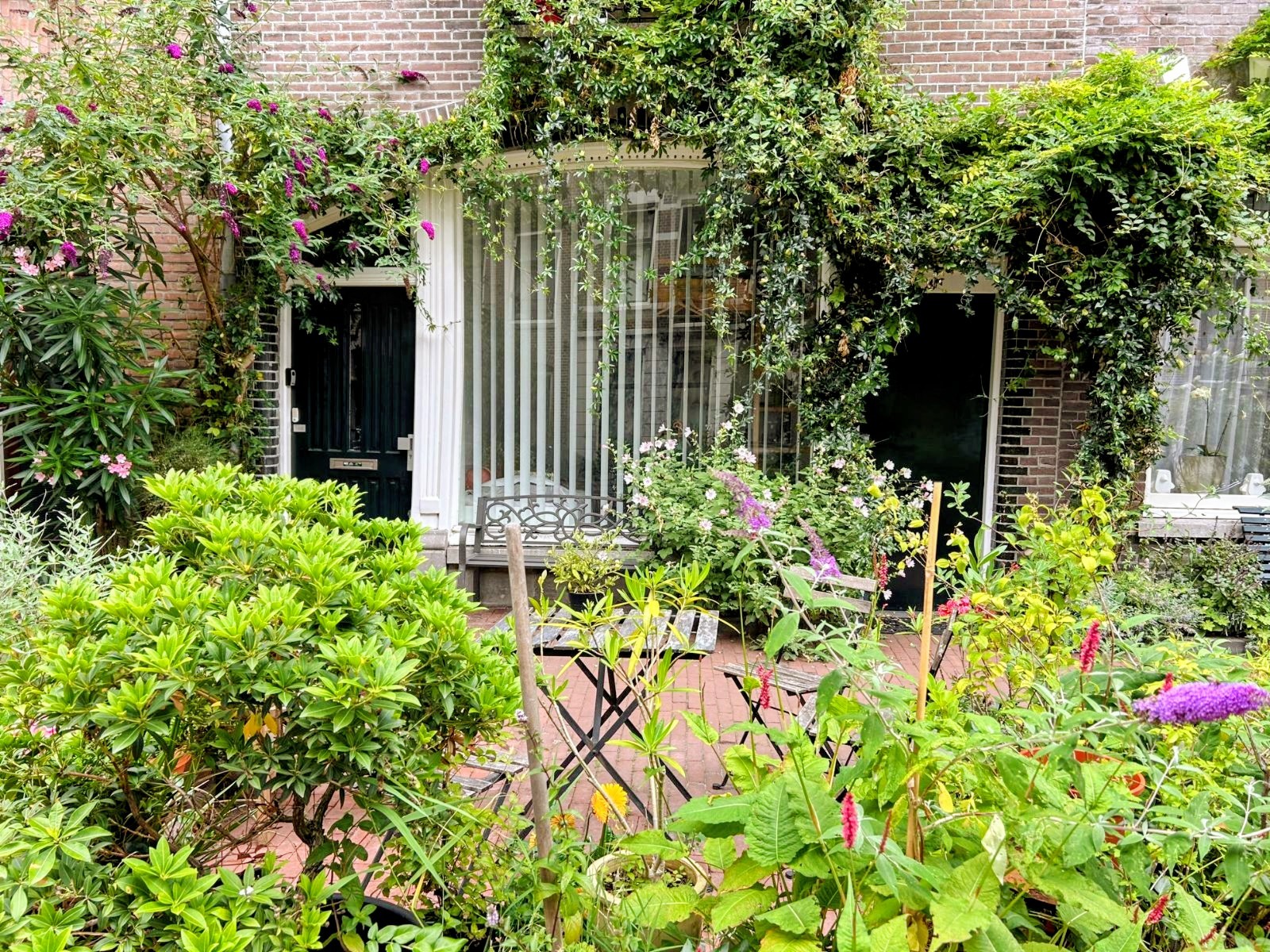 Comfortable room - central and beautiful location