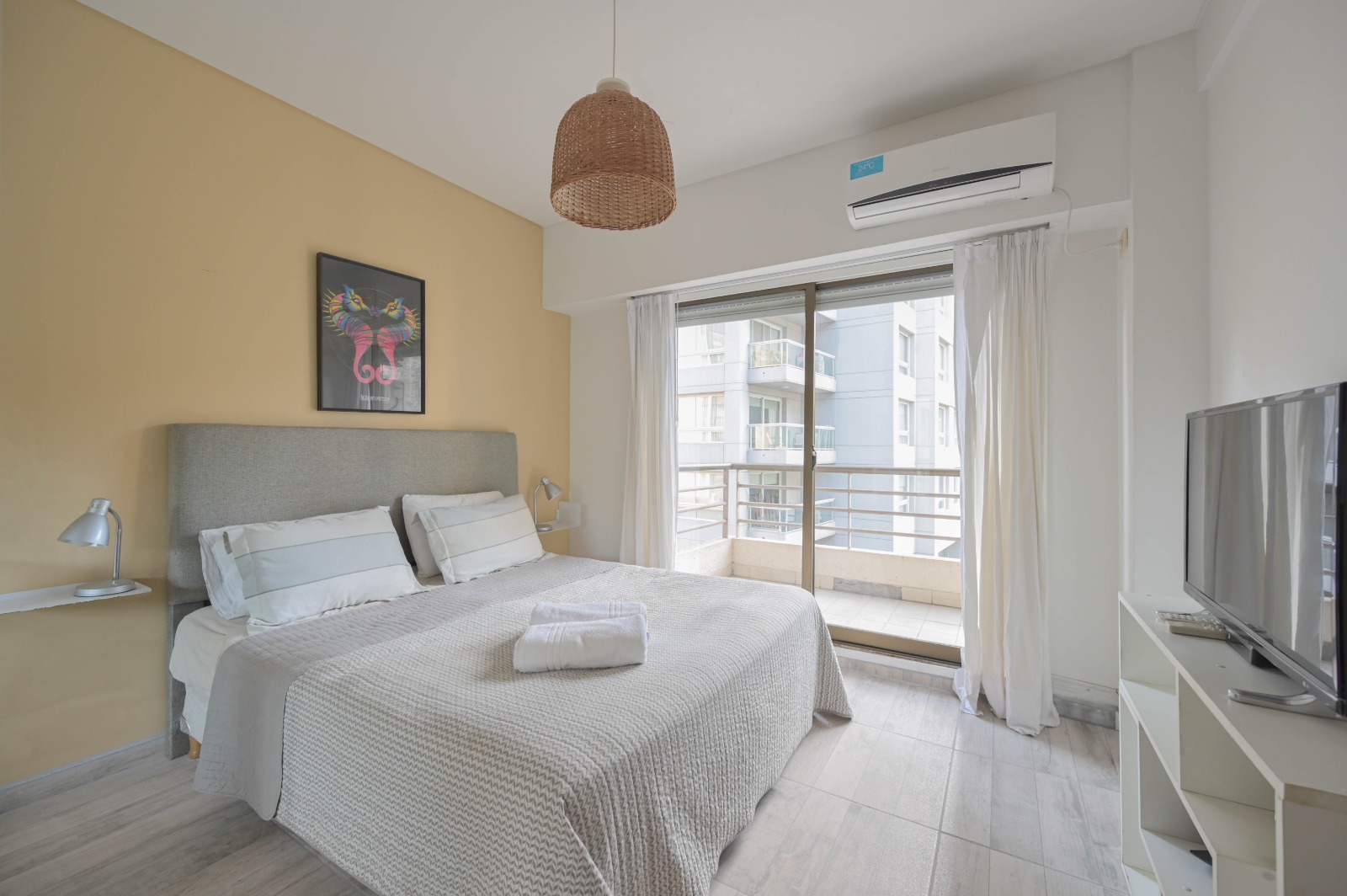 Beautiful apartment for 2-4 Palermo-Plaza Italia