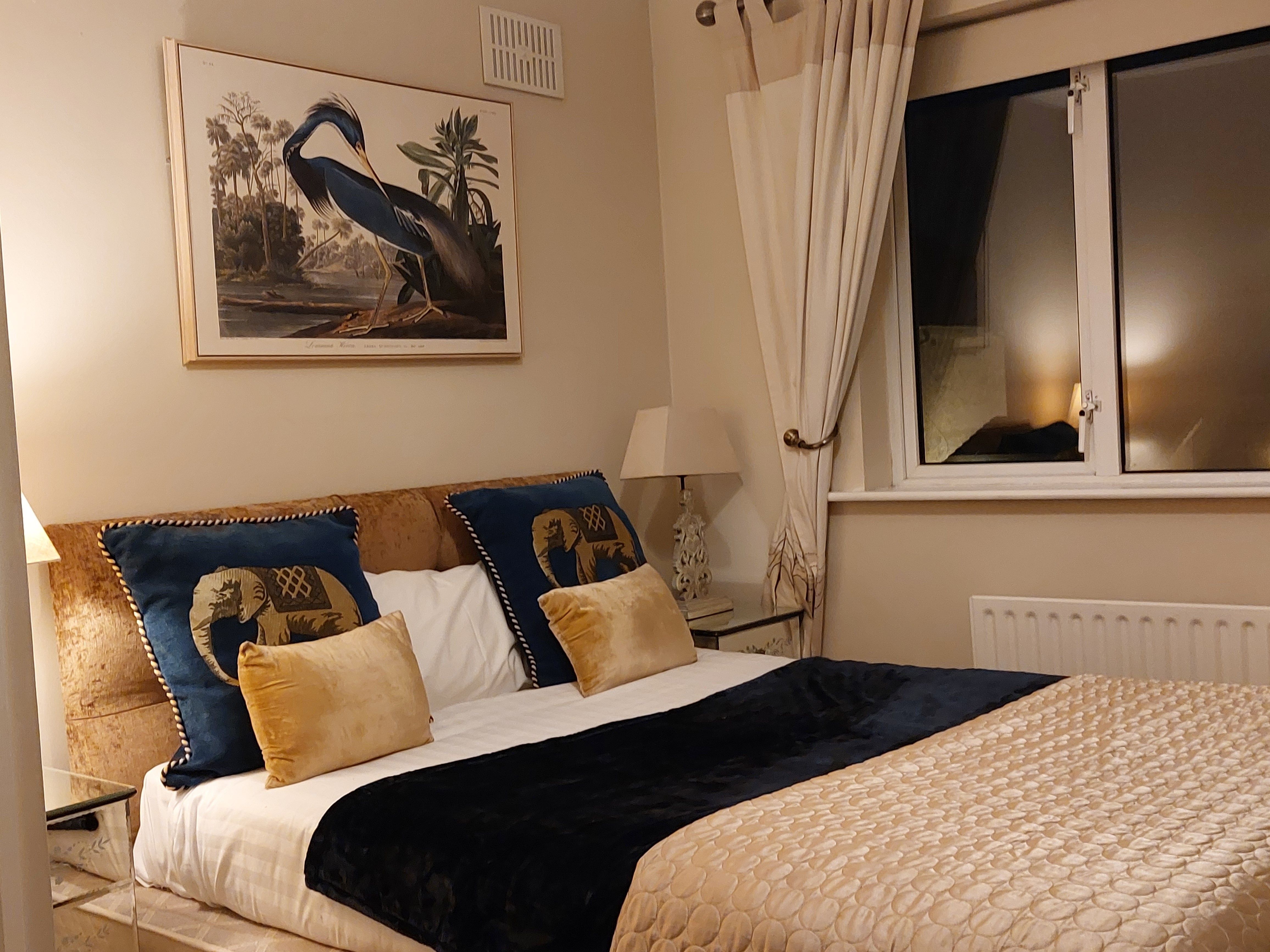 Double bed with small bathroom, & free wifi
