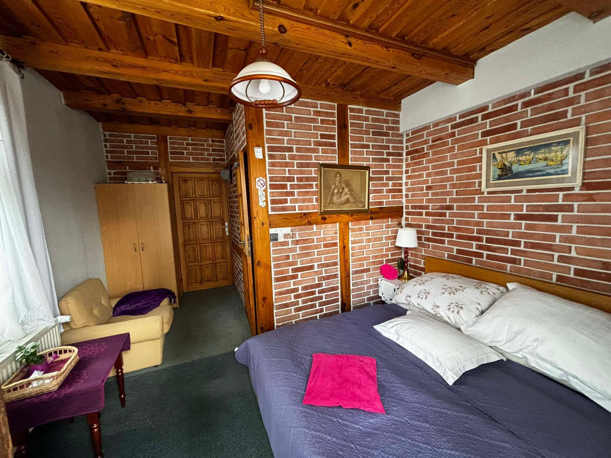 Cozy & convenient studio in a family house 3