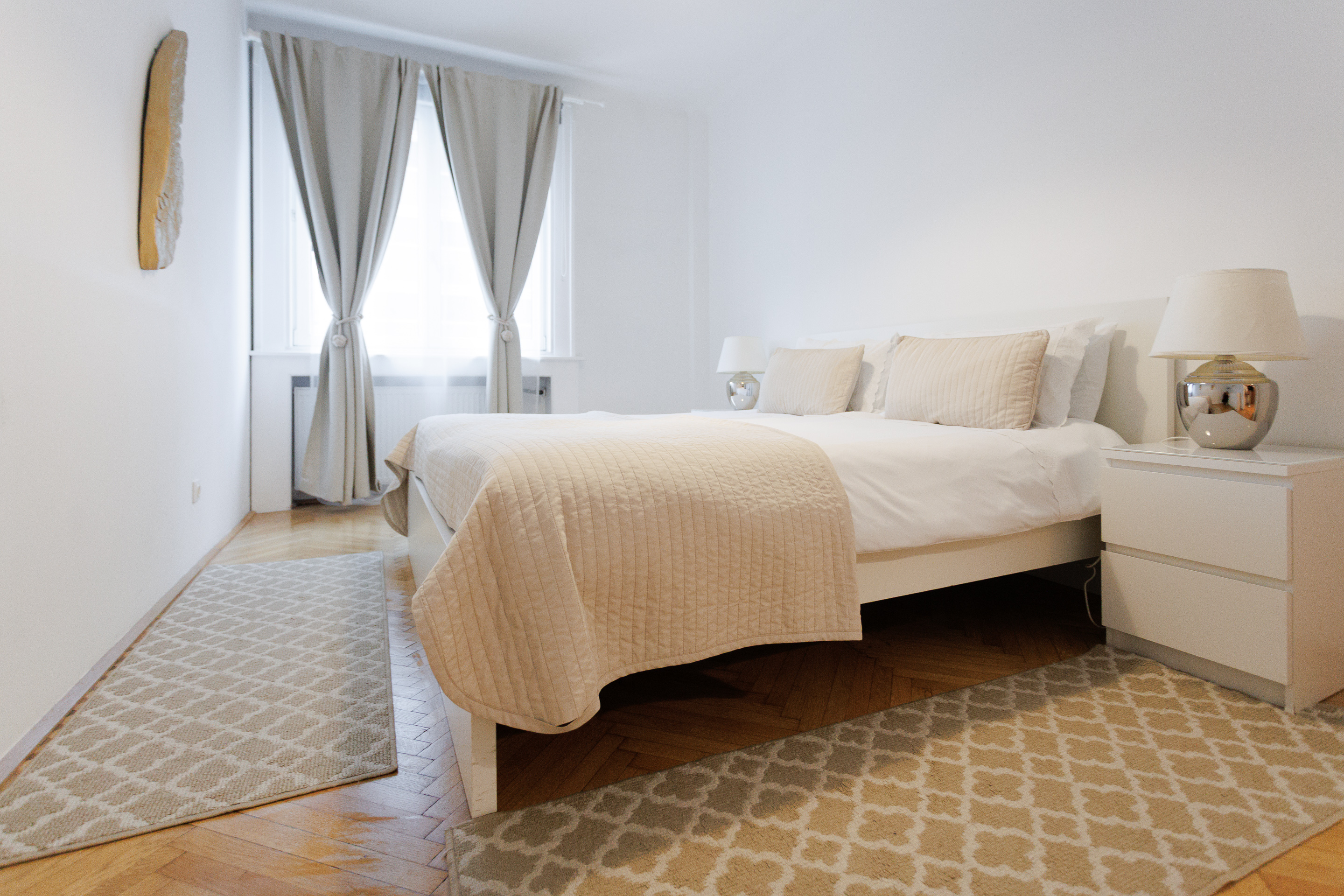 Top City Center Gold & Silver Apartment