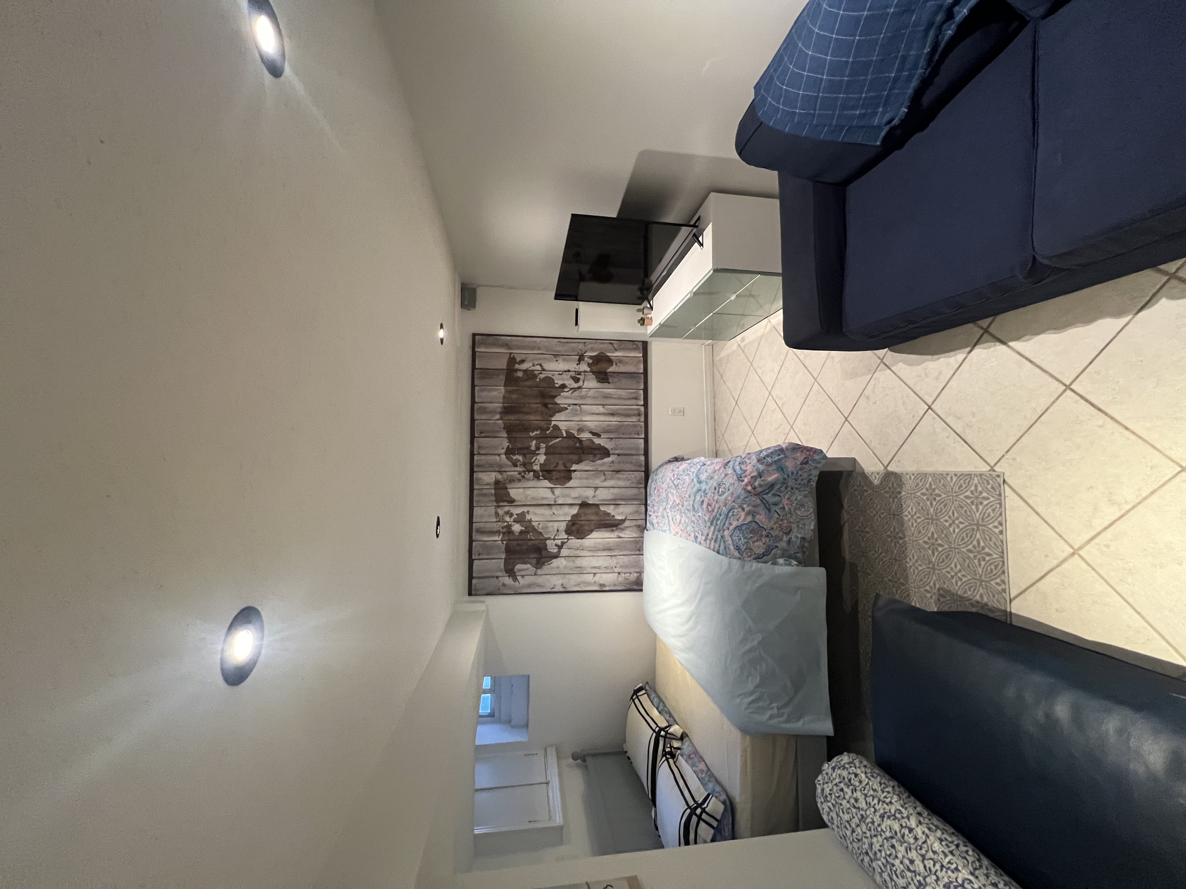 A Cozy Room with an Office and Private Entrance!