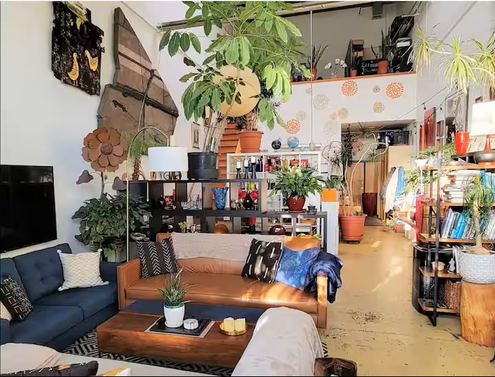 Unique, Sunny, Spacious & Green Loft w/Garden in Prescott, Oakland