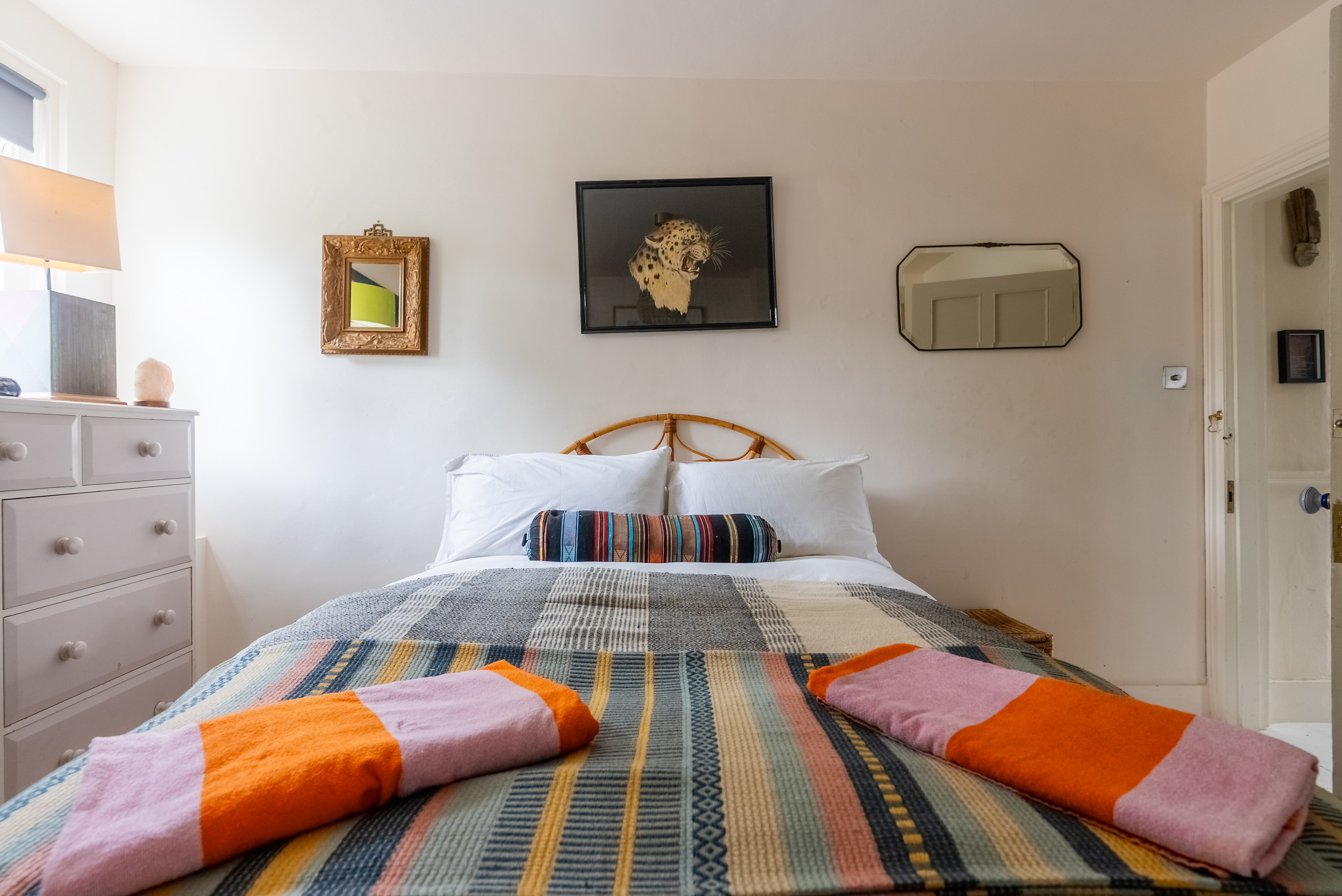 Double Bedroom - Cosy & Comfy