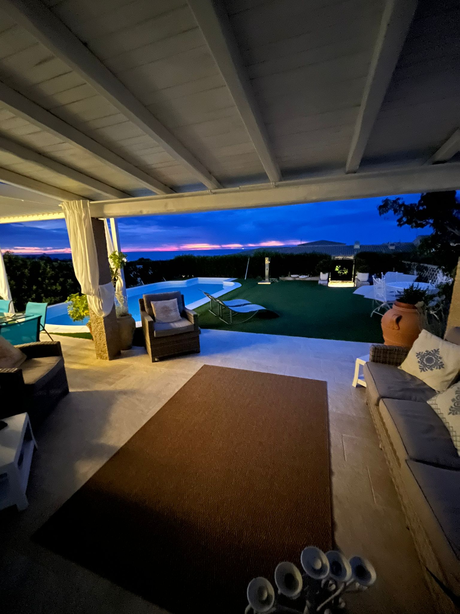 Villa Adel, beachfront, private pool
