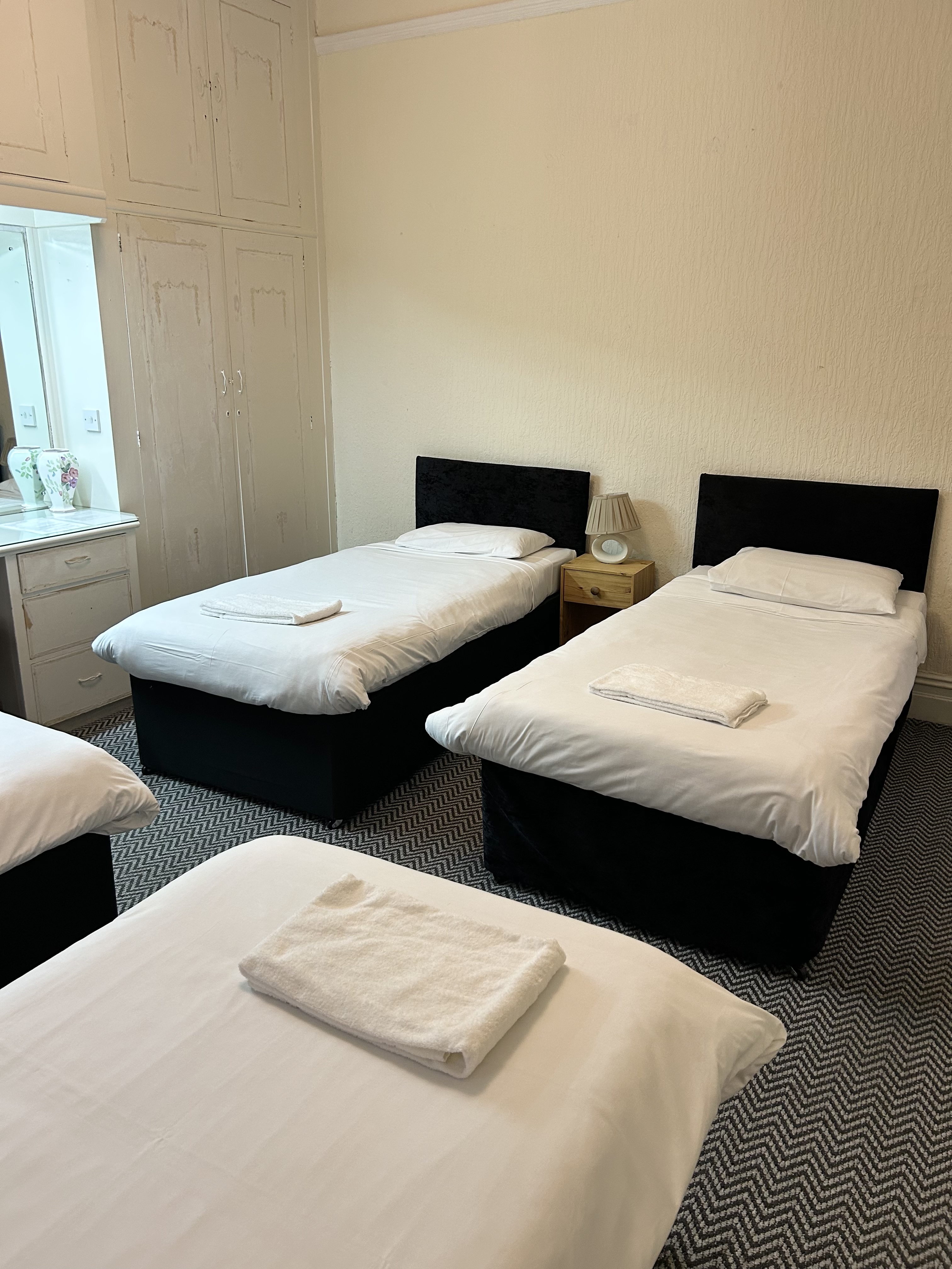 Rm5 (for4) EgertonArms 500m to Deansgate in Salford District, Greater Manchester