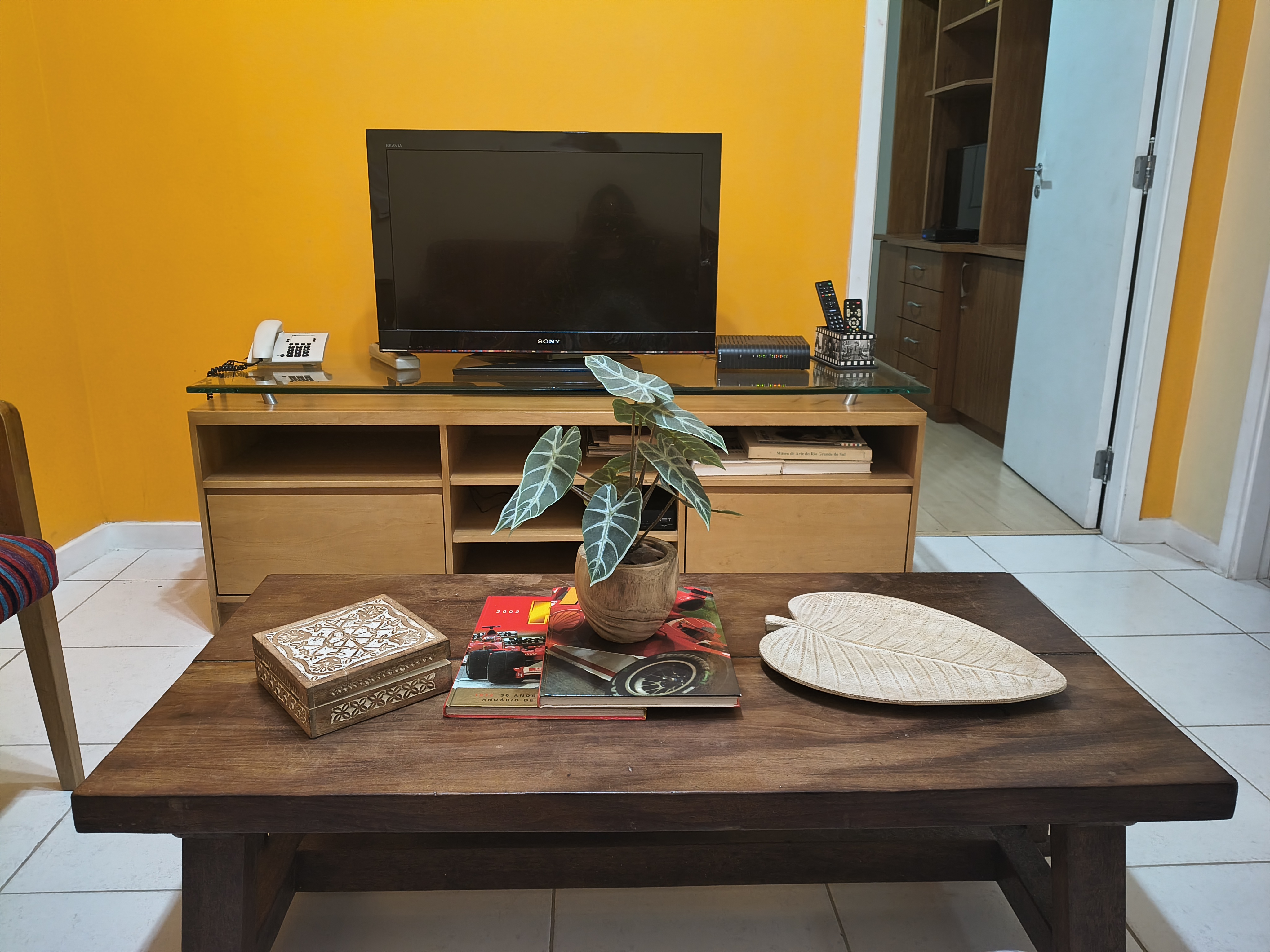 APARTMENT HOTEL- 50 STEPS FROM COPACABANA BEACH!