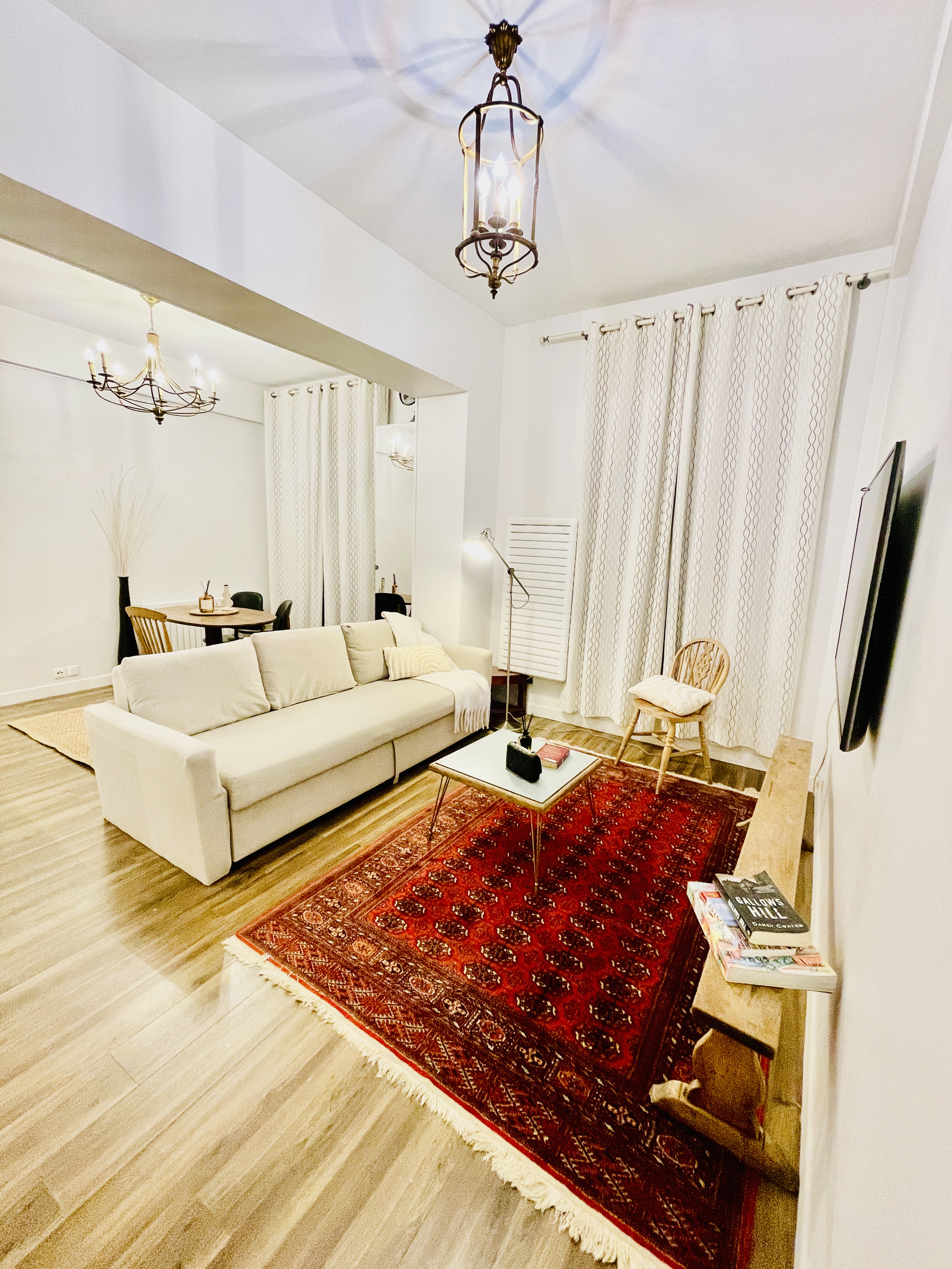 1bedroom flat in the heart of the Marais area
