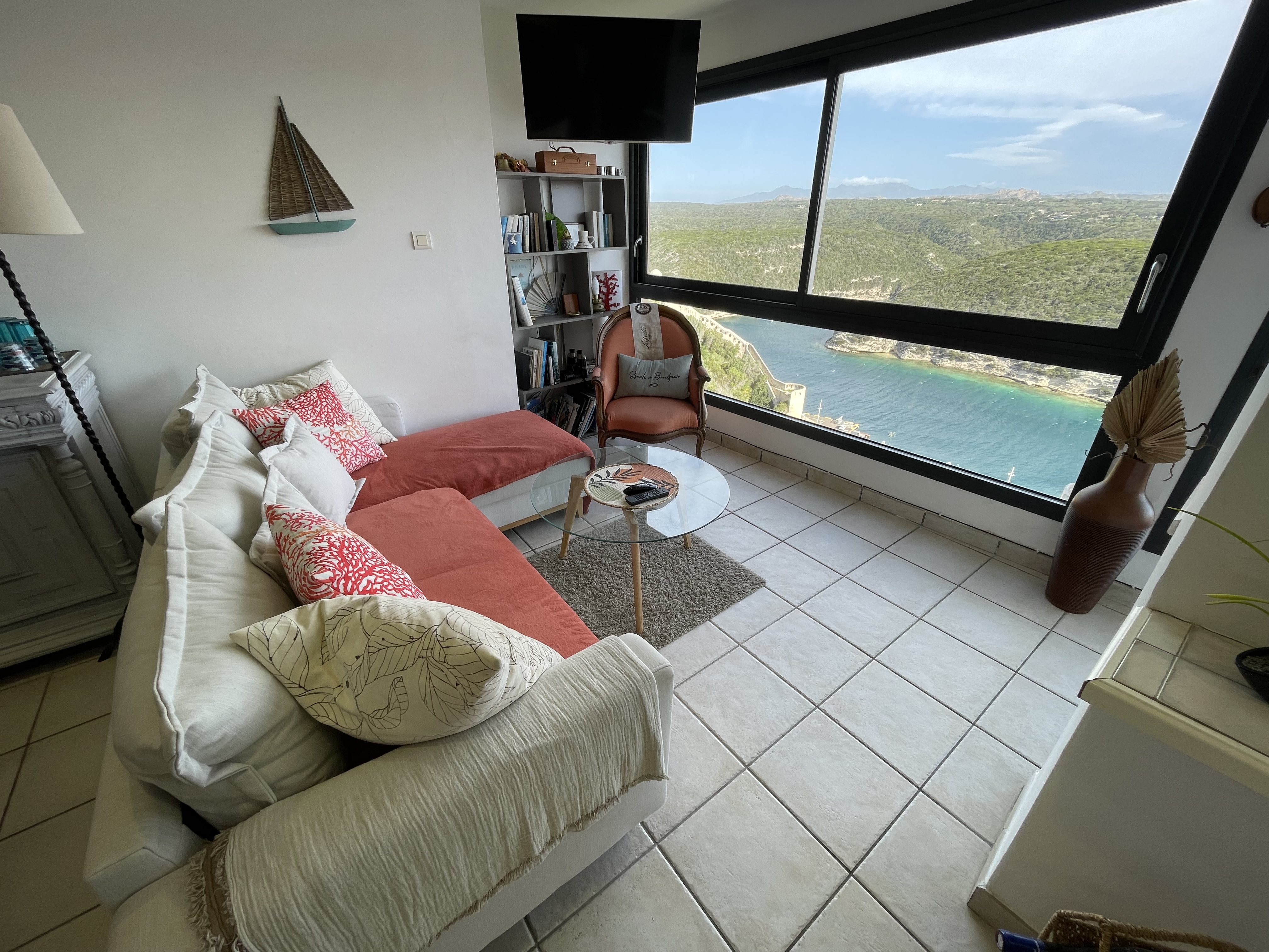 Entire apartment Centre Historique superb sea view