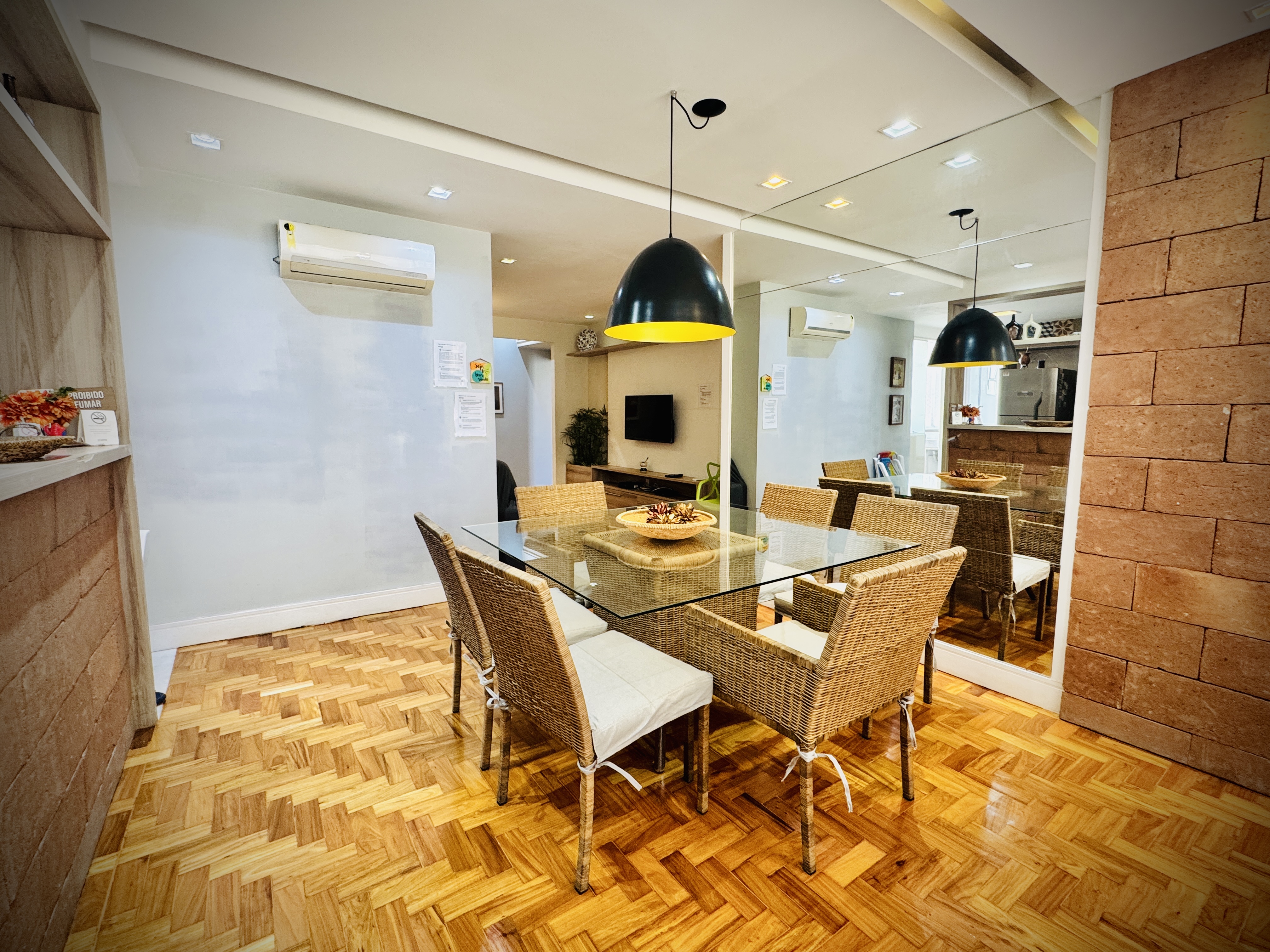 Copacabana: cozy 3 bedrooms, close to the beach.