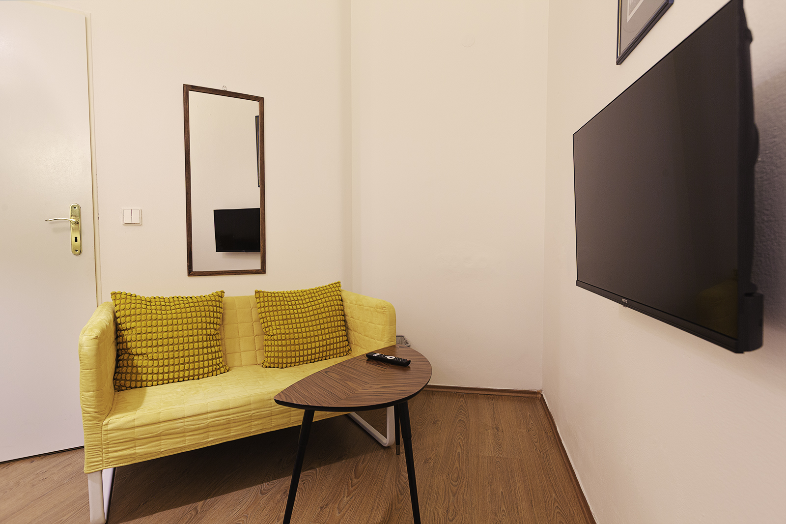 Cosy separate room nearby gorgeous park