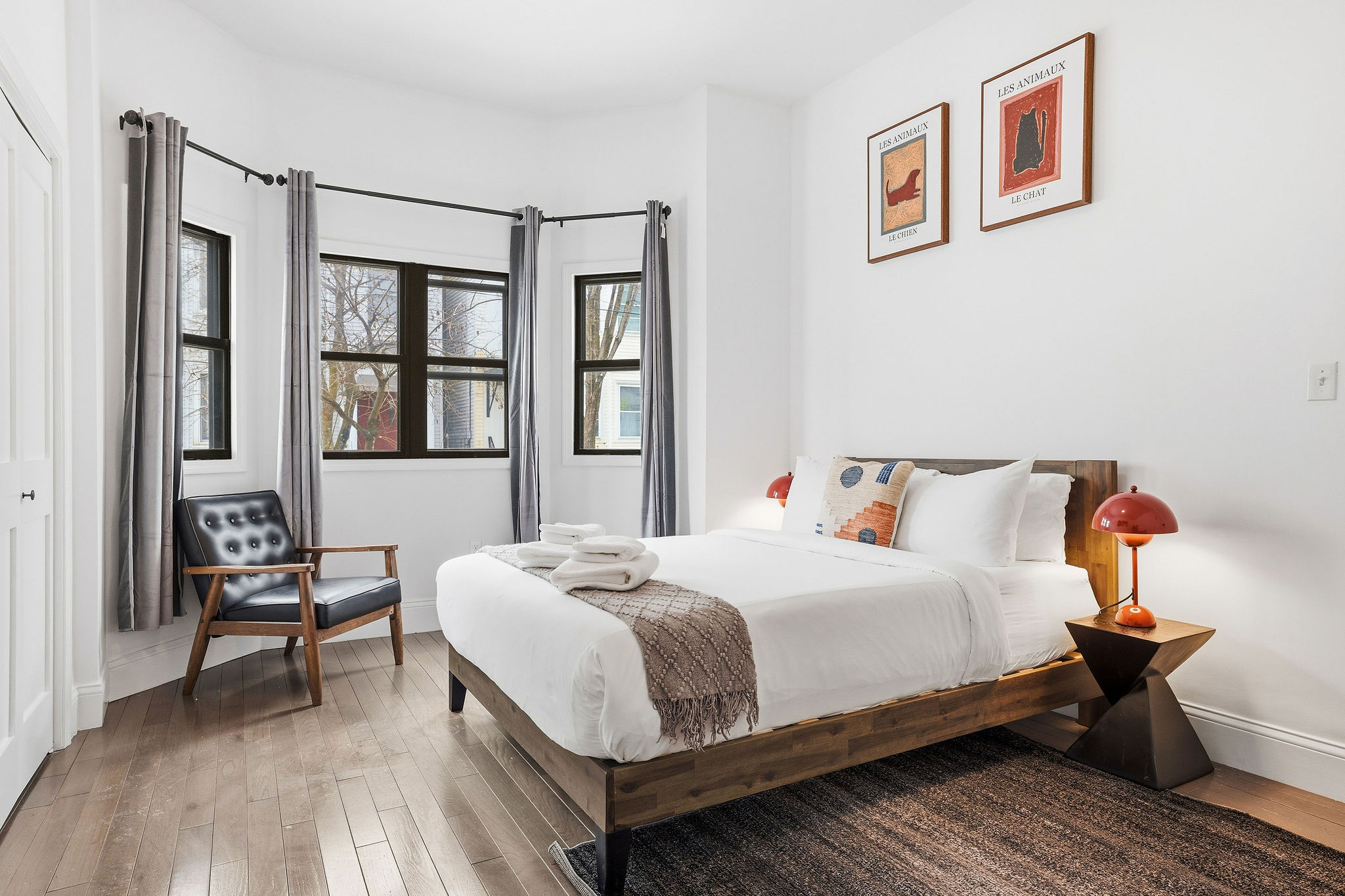 Eastie Cozy Retreat - Chic & Large Priv Bedroom